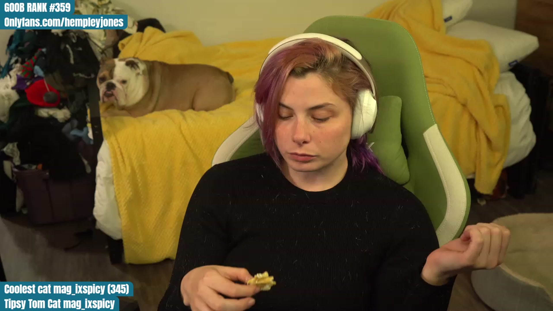 Gallery image thumbnail from Hempleyjones's myfreecams stream on, 09/13/2023, 02:00 image 17 of 20