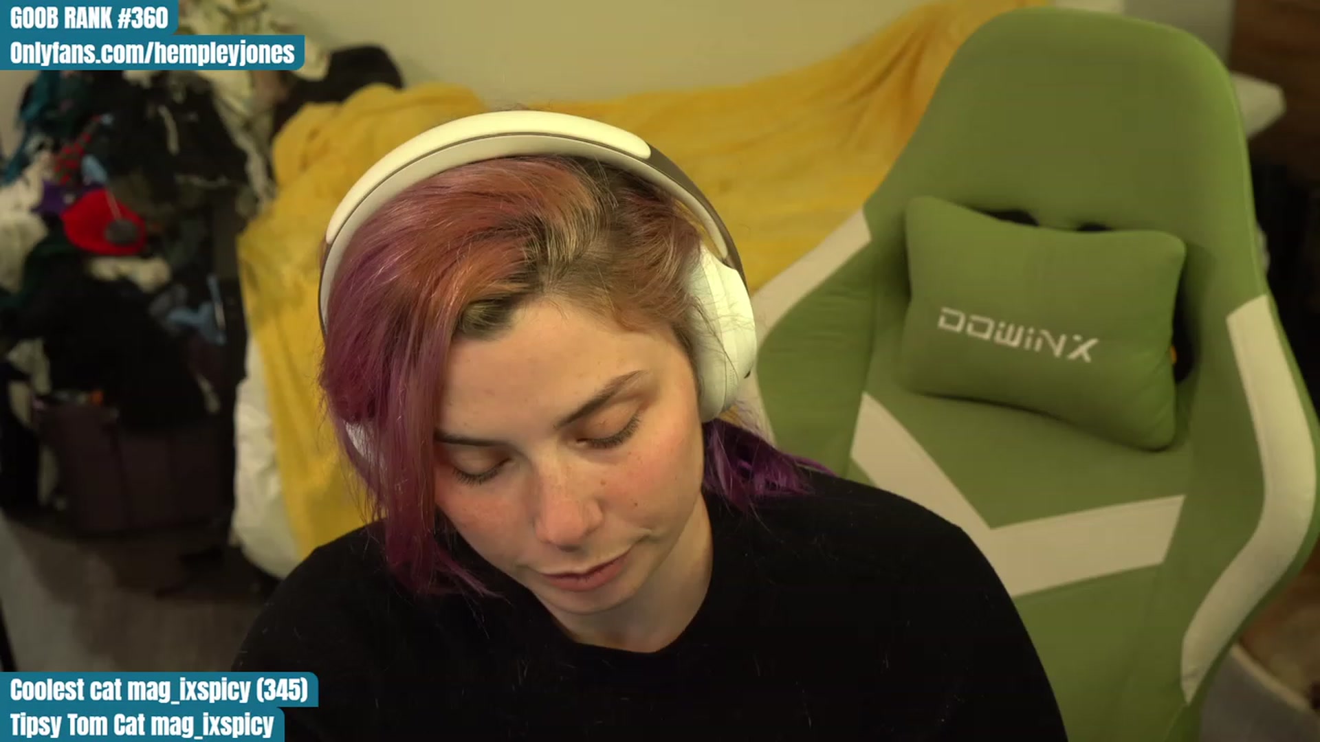 Gallery image thumbnail from Hempleyjones's myfreecams stream on, 09/13/2023, 02:00 image 20 of 20