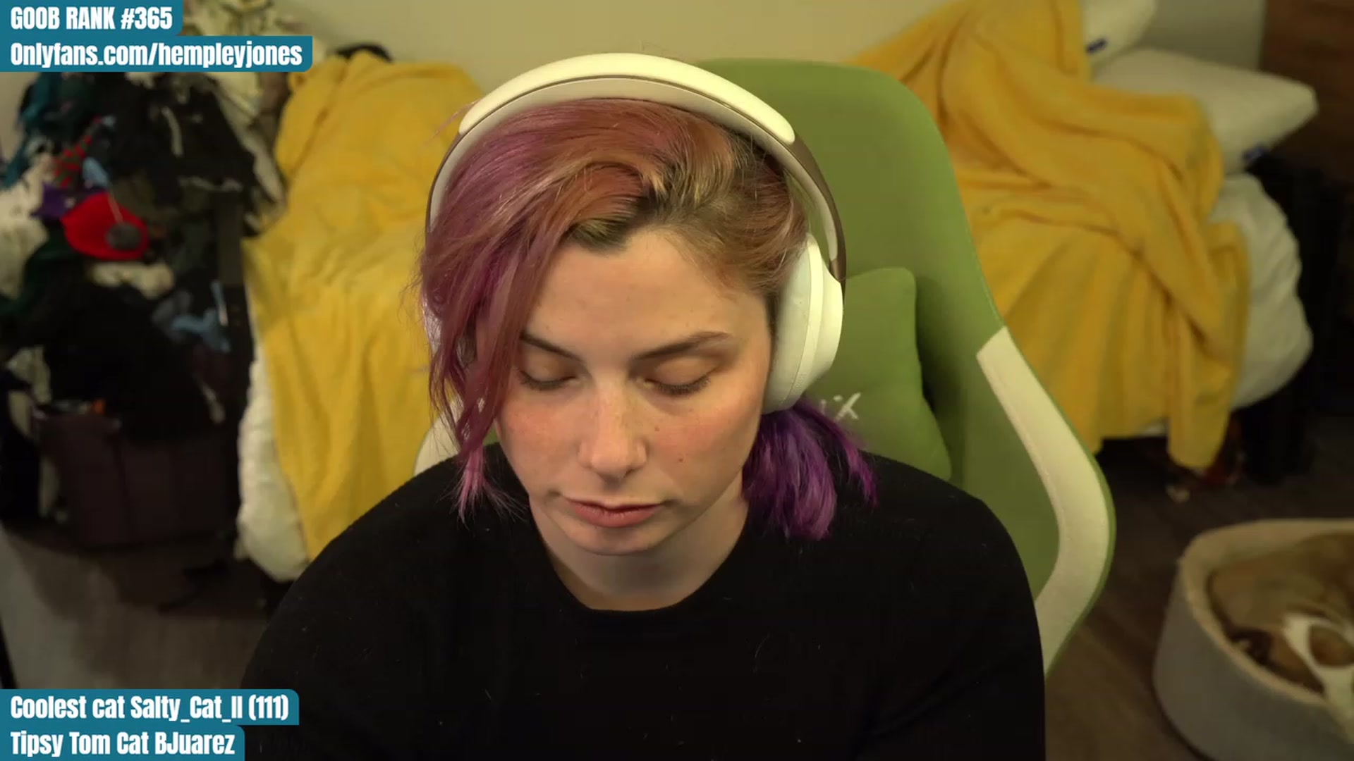 Gallery image thumbnail from Hempleyjones's myfreecams stream on, 09/13/2023, 02:00 image 4 of 20