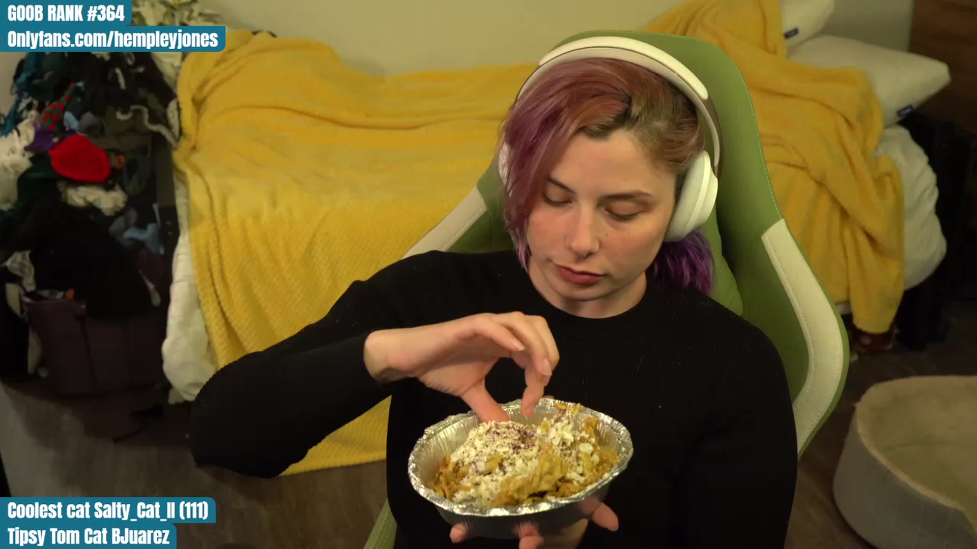Gallery image thumbnail from Hempleyjones's myfreecams stream on, 09/13/2023, 02:00 image 1 of 20