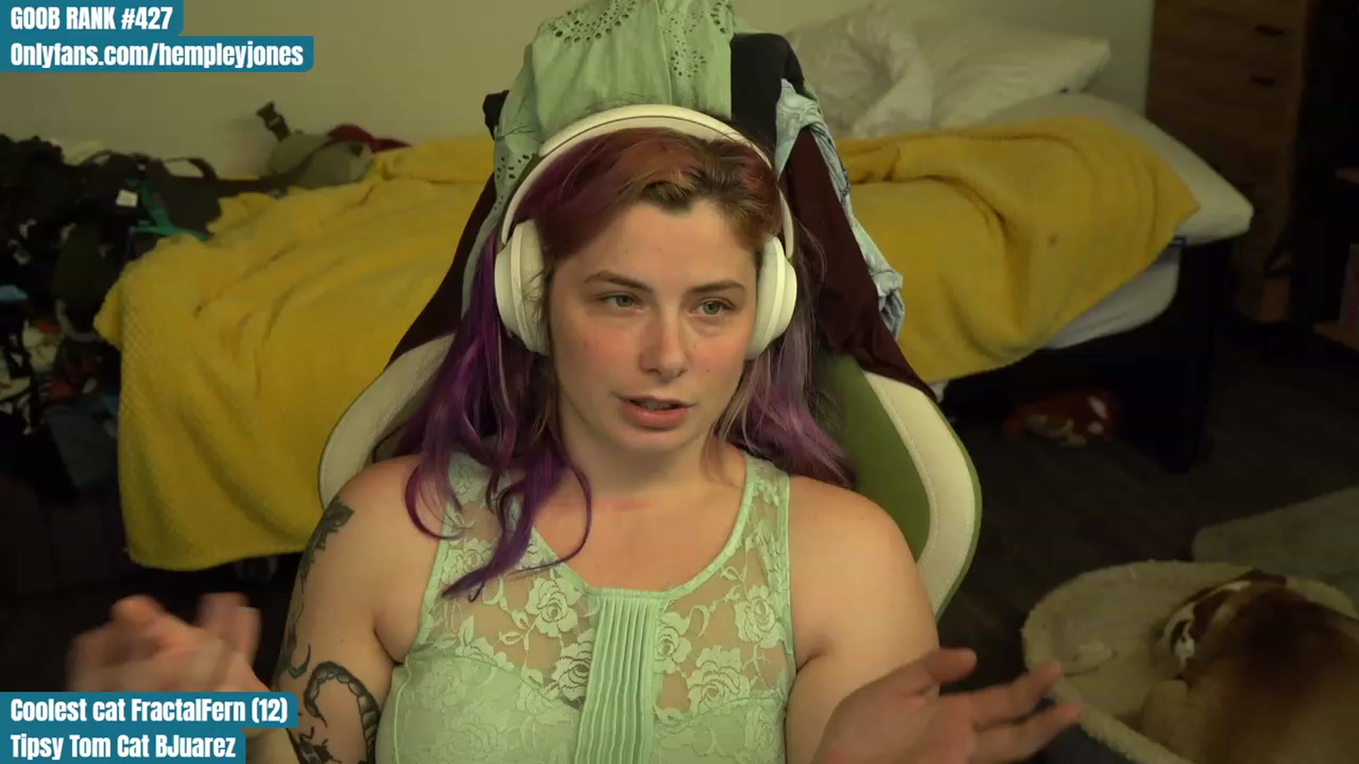 Gallery image thumbnail from Hempleyjones's myfreecams stream on, 09/15/2023, 01:02 image 8 of 20