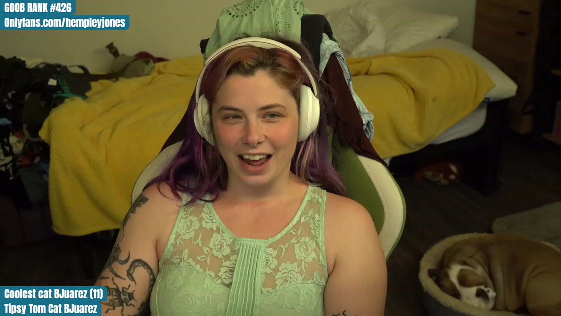 Gallery image thumbnail from Hempleyjones's myfreecams stream on, 09/15/2023, 01:02 image 6 of 20