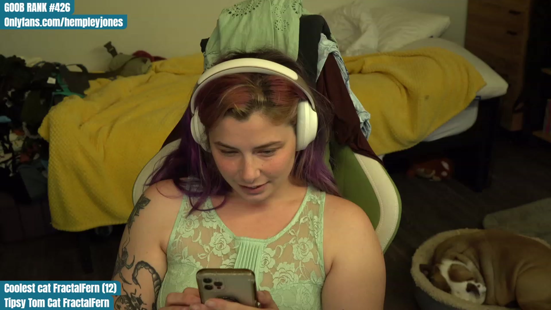 Gallery image thumbnail from Hempleyjones's myfreecams stream on, 09/15/2023, 01:02 image 7 of 20