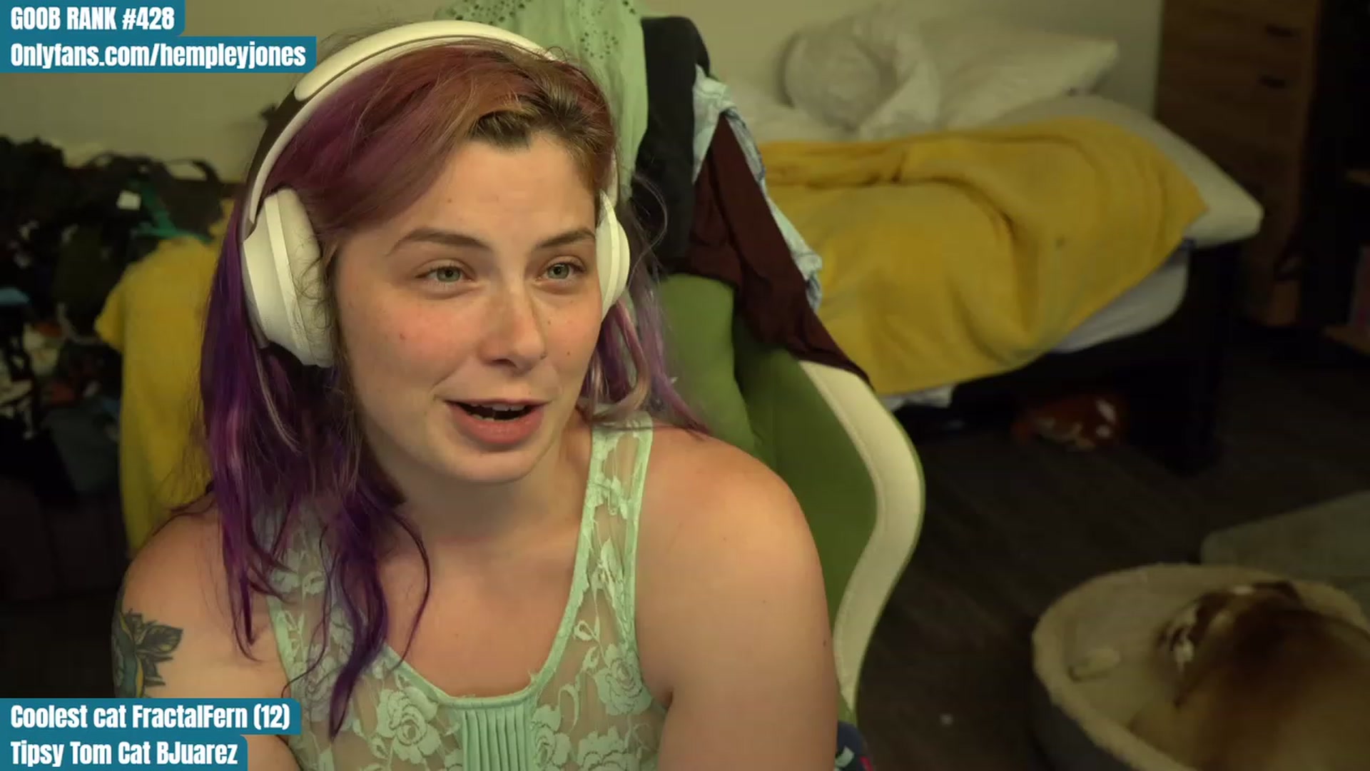 Gallery image thumbnail from Hempleyjones's myfreecams stream on, 09/15/2023, 01:02 image 11 of 20