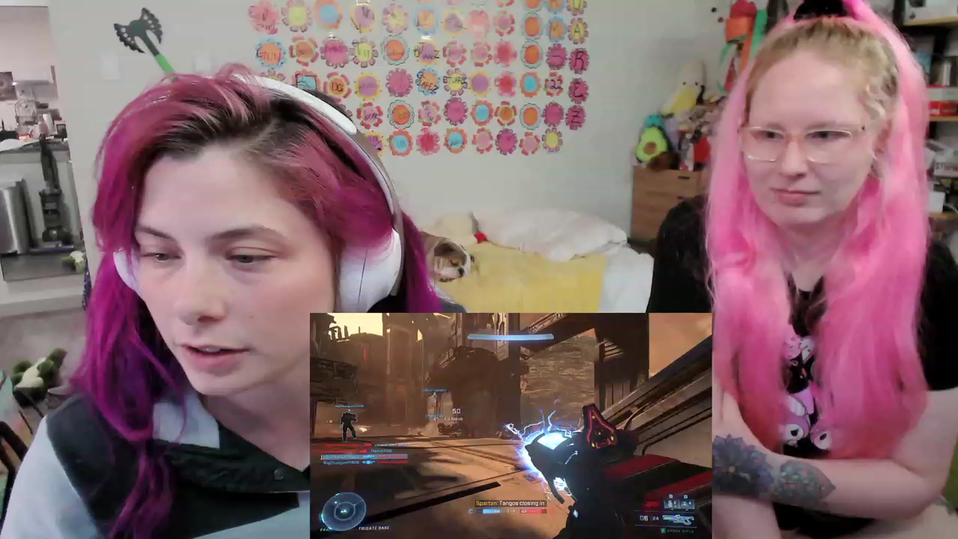 Gallery image thumbnail from Hempleyjones's myfreecams stream on, 09/27/2023, 02:15 image 9 of 20