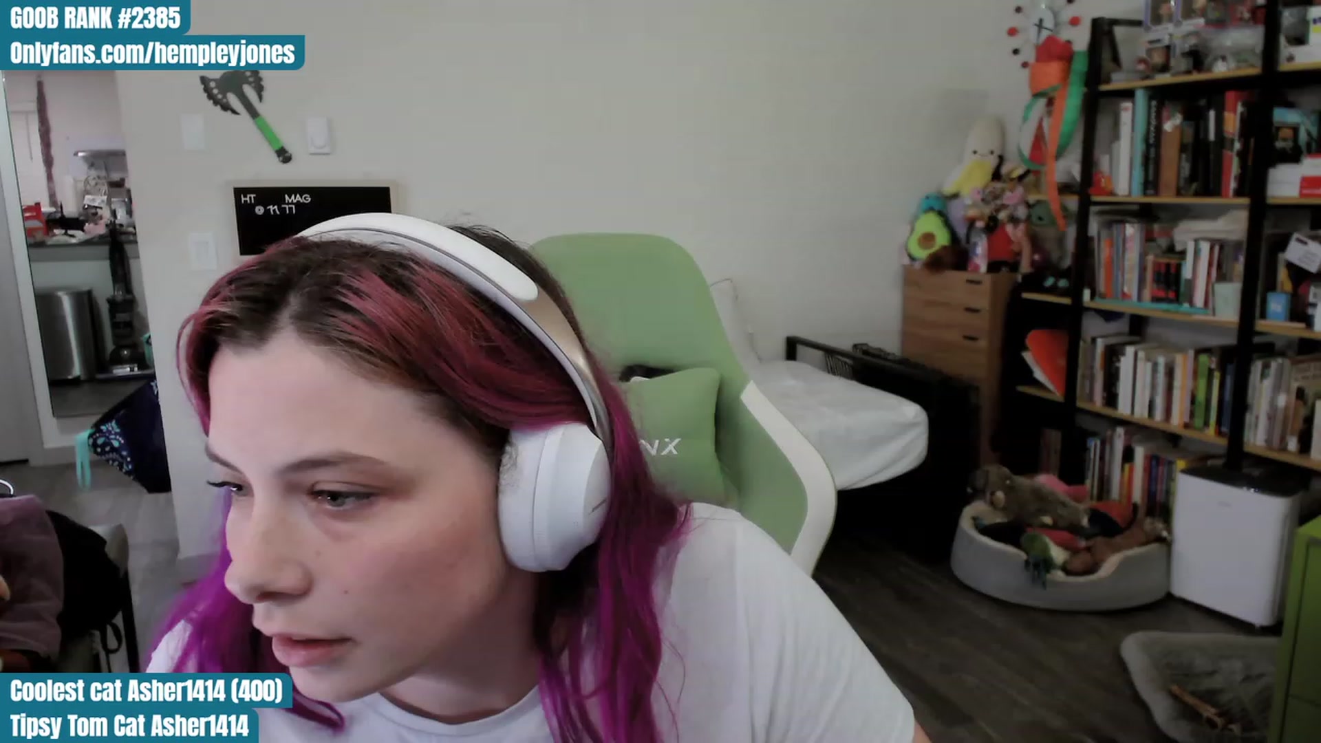 Gallery image thumbnail from Hempleyjones's myfreecams stream on, 10/03/2023, 02:58 image 11 of 20
