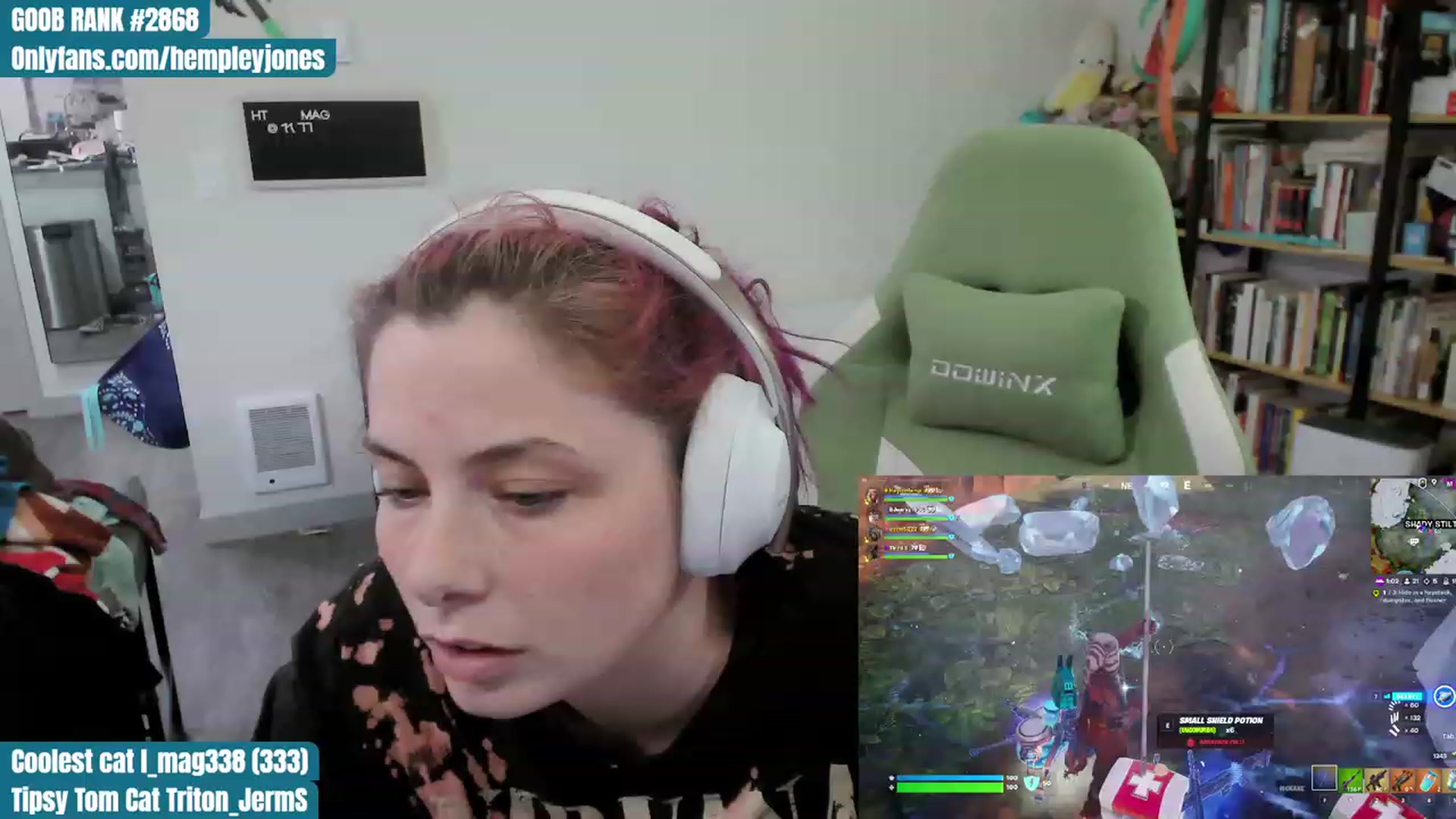 Gallery image thumbnail from Hempleyjones's myfreecams stream on, 10/06/2023, 01:57 image 12 of 20