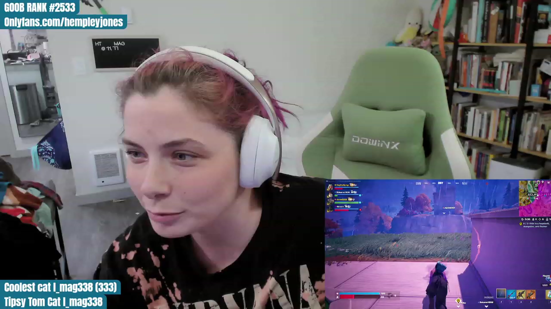 Gallery image thumbnail from Hempleyjones's myfreecams stream on, 10/06/2023, 01:57 image 13 of 20
