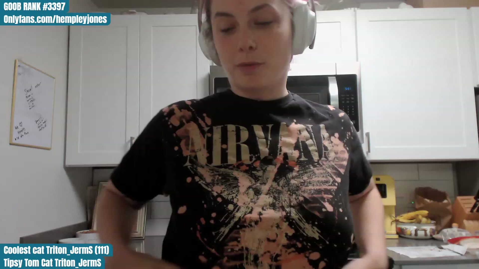 Gallery image thumbnail from Hempleyjones's myfreecams stream on, 10/06/2023, 03:07 image 7 of 20