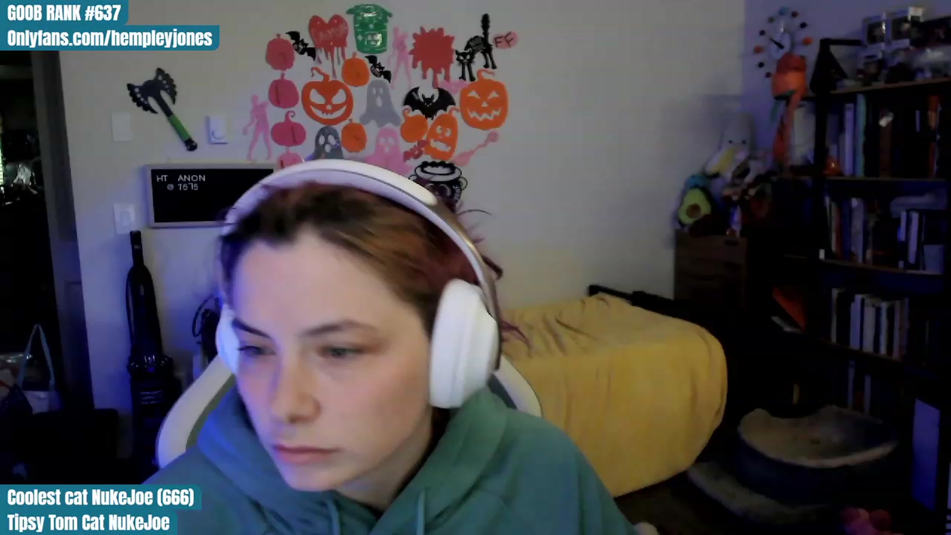 Gallery image thumbnail from Hempleyjones's myfreecams stream on, 10/15/2023, 17:28 image 15 of 20