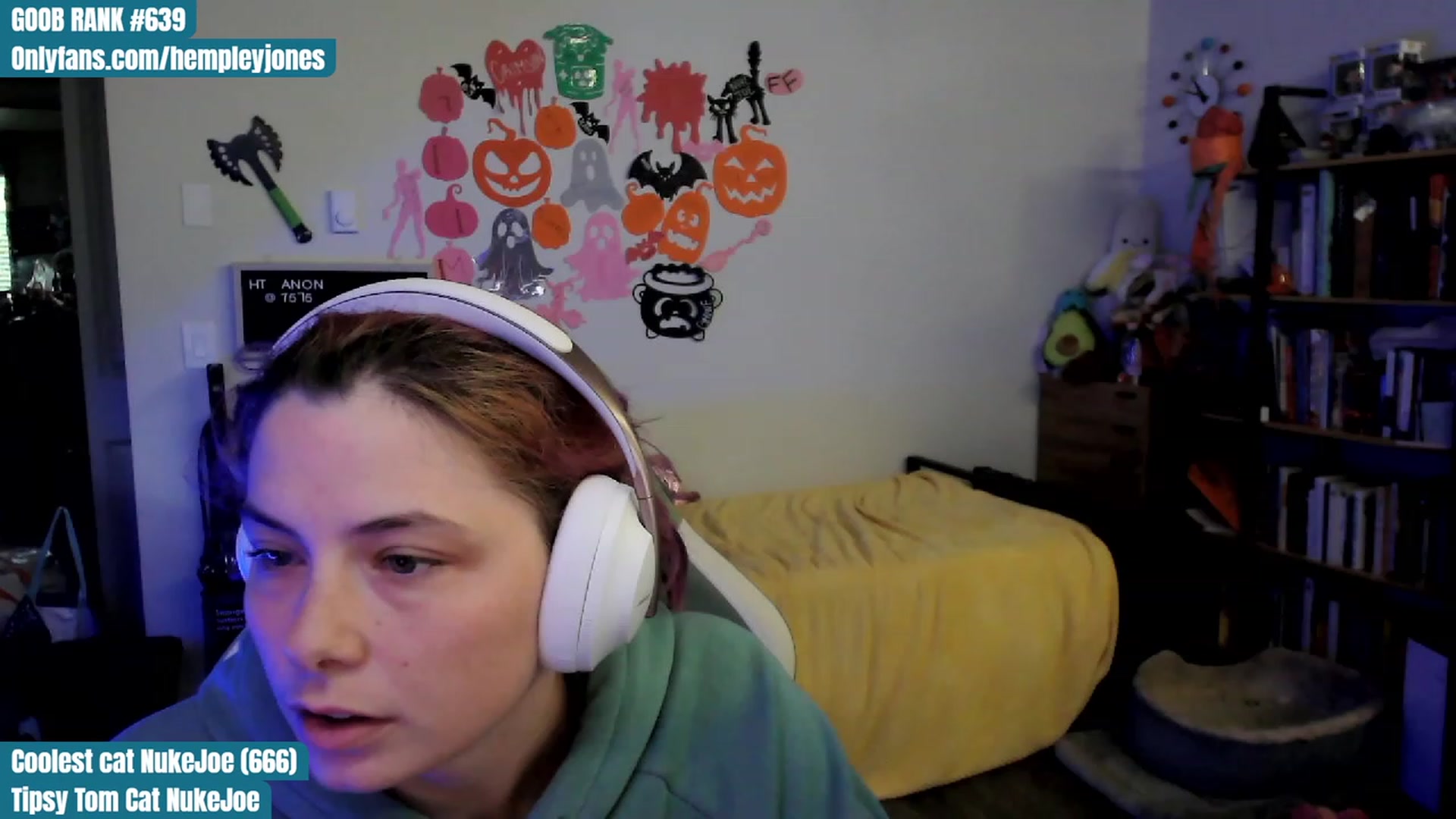 Gallery image thumbnail from Hempleyjones's myfreecams stream on, 10/15/2023, 19:47 image 4 of 20