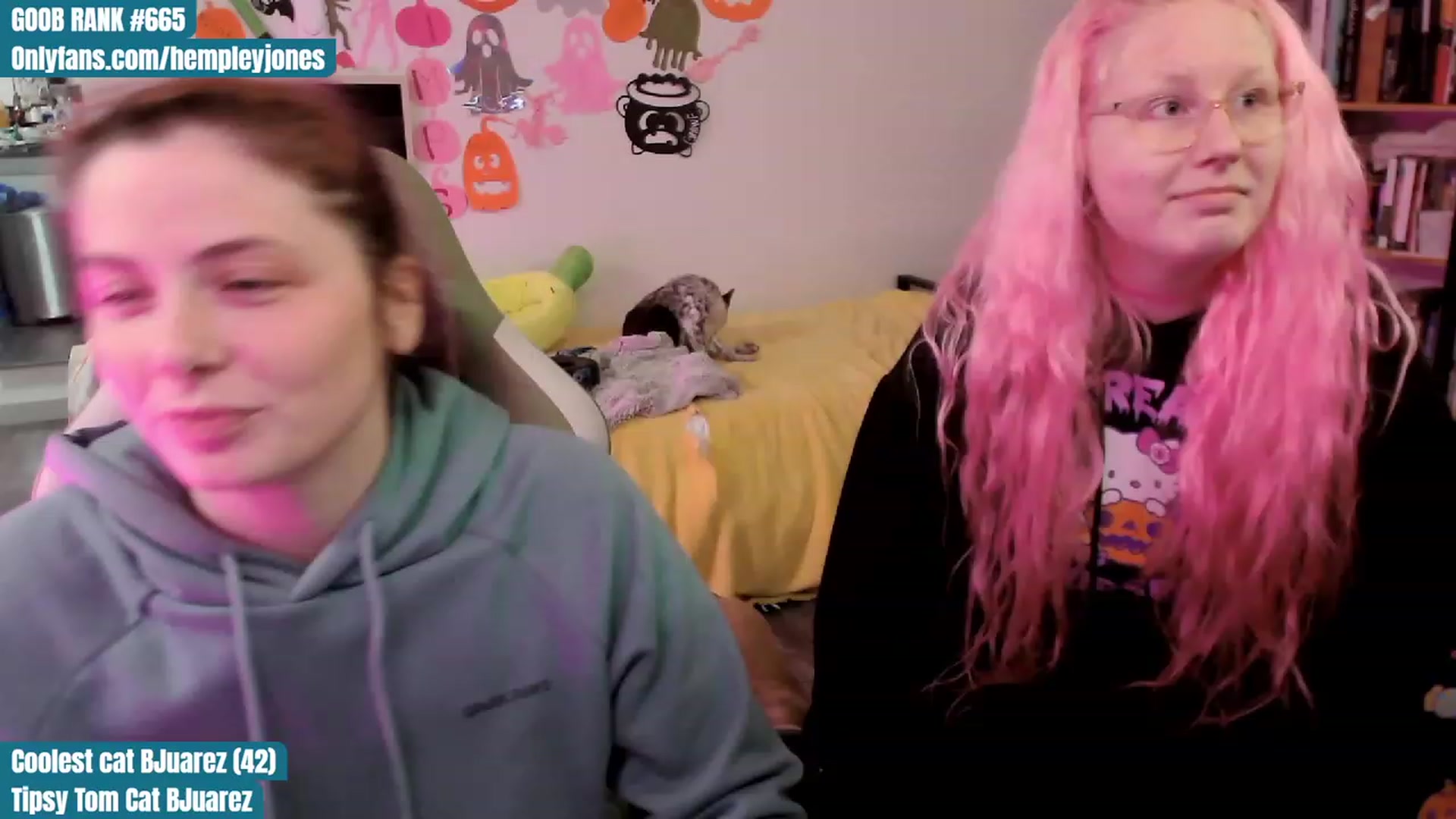 Gallery image thumbnail from Hempleyjones's myfreecams stream on, 10/18/2023, 23:35 image 9 of 20