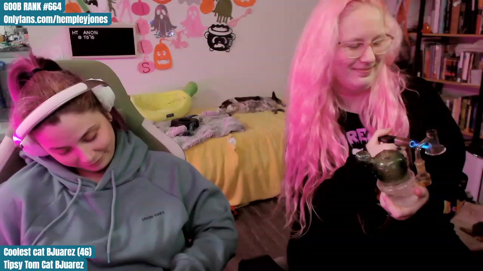 Gallery image thumbnail from Hempleyjones's myfreecams stream on, 10/18/2023, 23:35 image 20 of 20