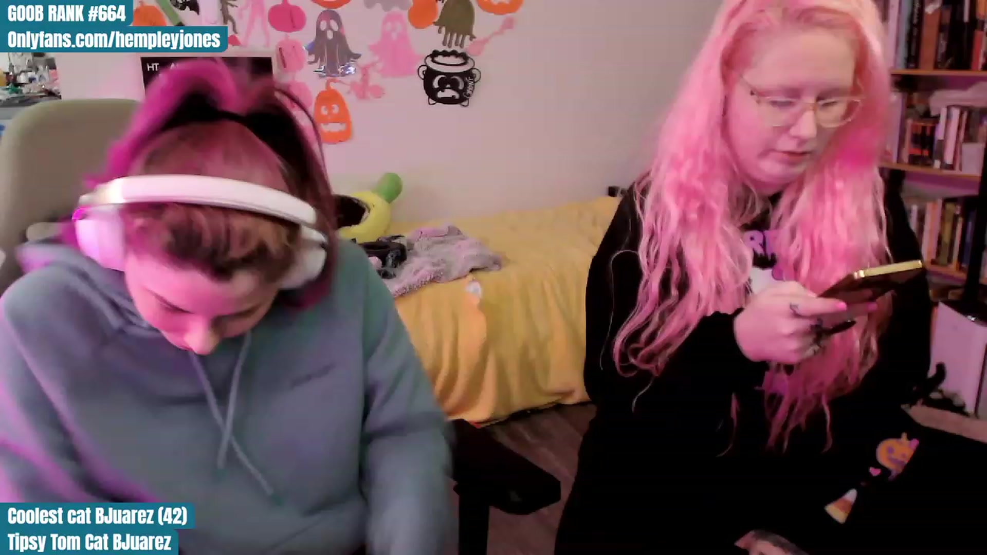 Gallery image thumbnail from Hempleyjones's myfreecams stream on, 10/18/2023, 23:35 image 11 of 20