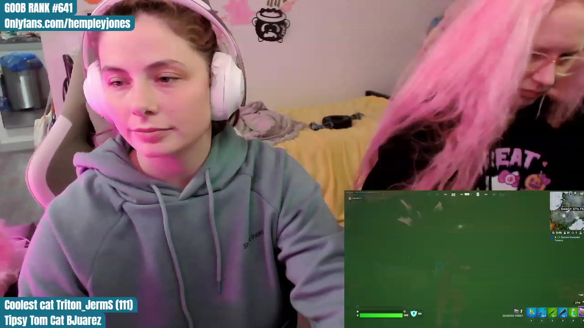 Gallery image thumbnail from Hempleyjones's myfreecams stream on, 10/19/2023, 02:05 image 18 of 20