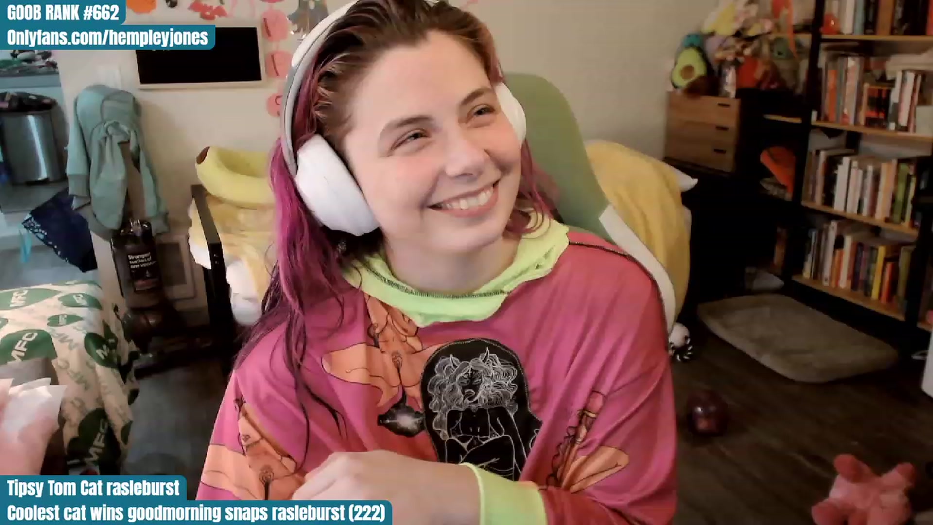 Gallery image thumbnail from Hempleyjones's myfreecams stream on, 10/21/2023, 02:00 image 3 of 20