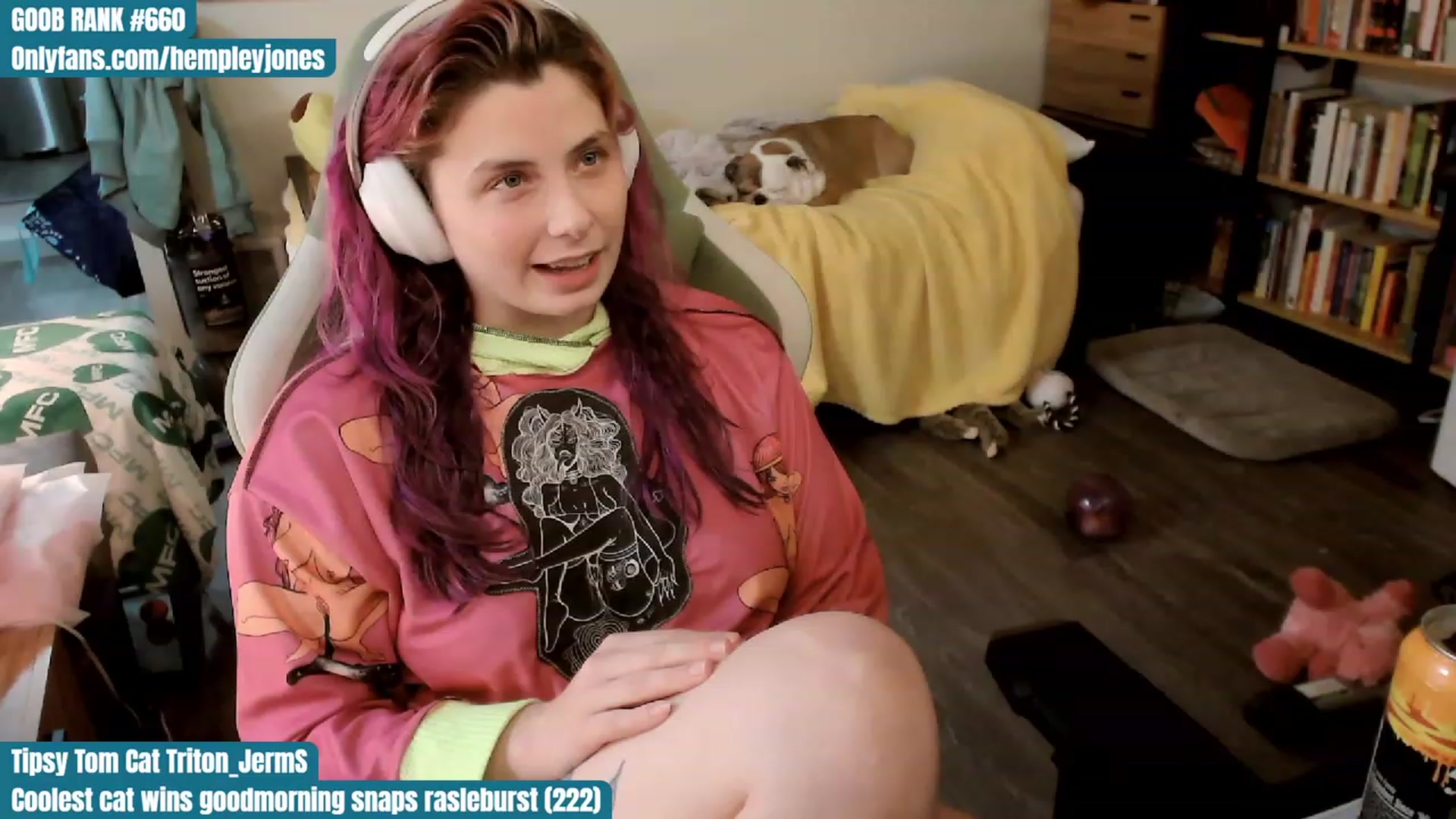 Gallery image thumbnail from Hempleyjones's myfreecams stream on, 10/21/2023, 02:00 image 14 of 20