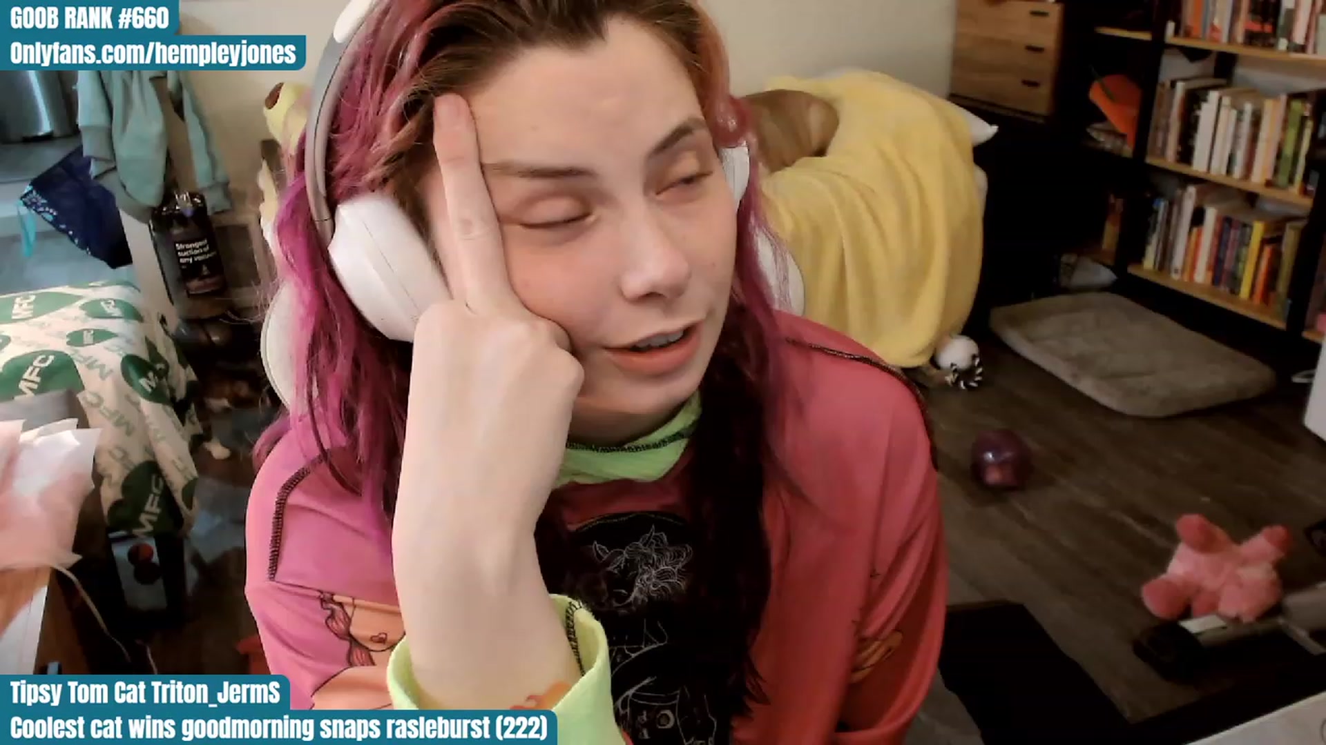 Gallery image thumbnail from Hempleyjones's myfreecams stream on, 10/21/2023, 02:00 image 11 of 20