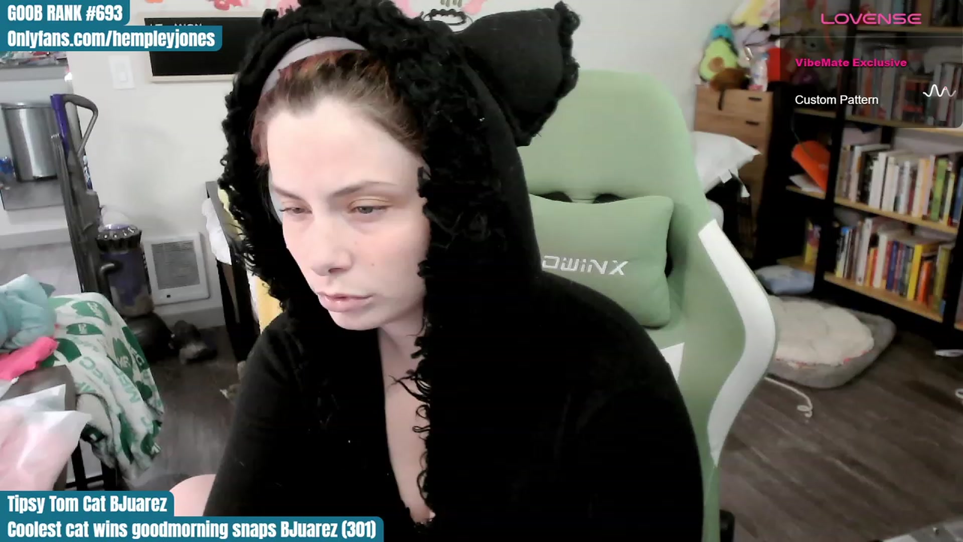 Gallery image thumbnail from Hempleyjones's myfreecams stream on, 10/23/2023, 23:47 image 2 of 20