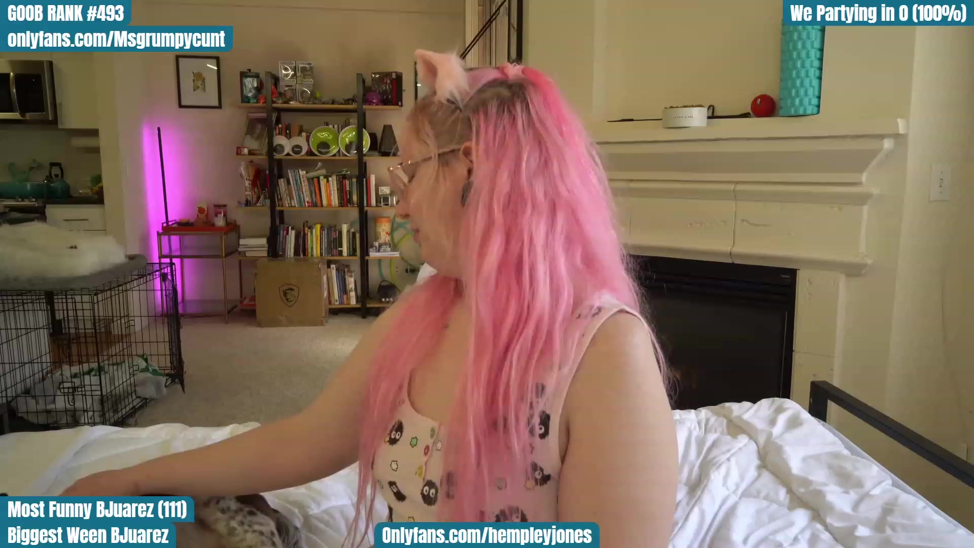 Gallery image thumbnail from Hemppopotamus's myfreecams stream on, 04/04/2023, 24:45 image 1 of 20