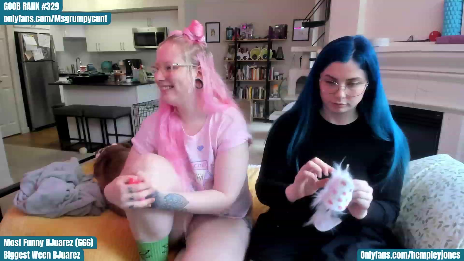 Gallery image thumbnail from Hemppopotamus's myfreecams stream on, 04/06/2023, 24:04 image 20 of 20