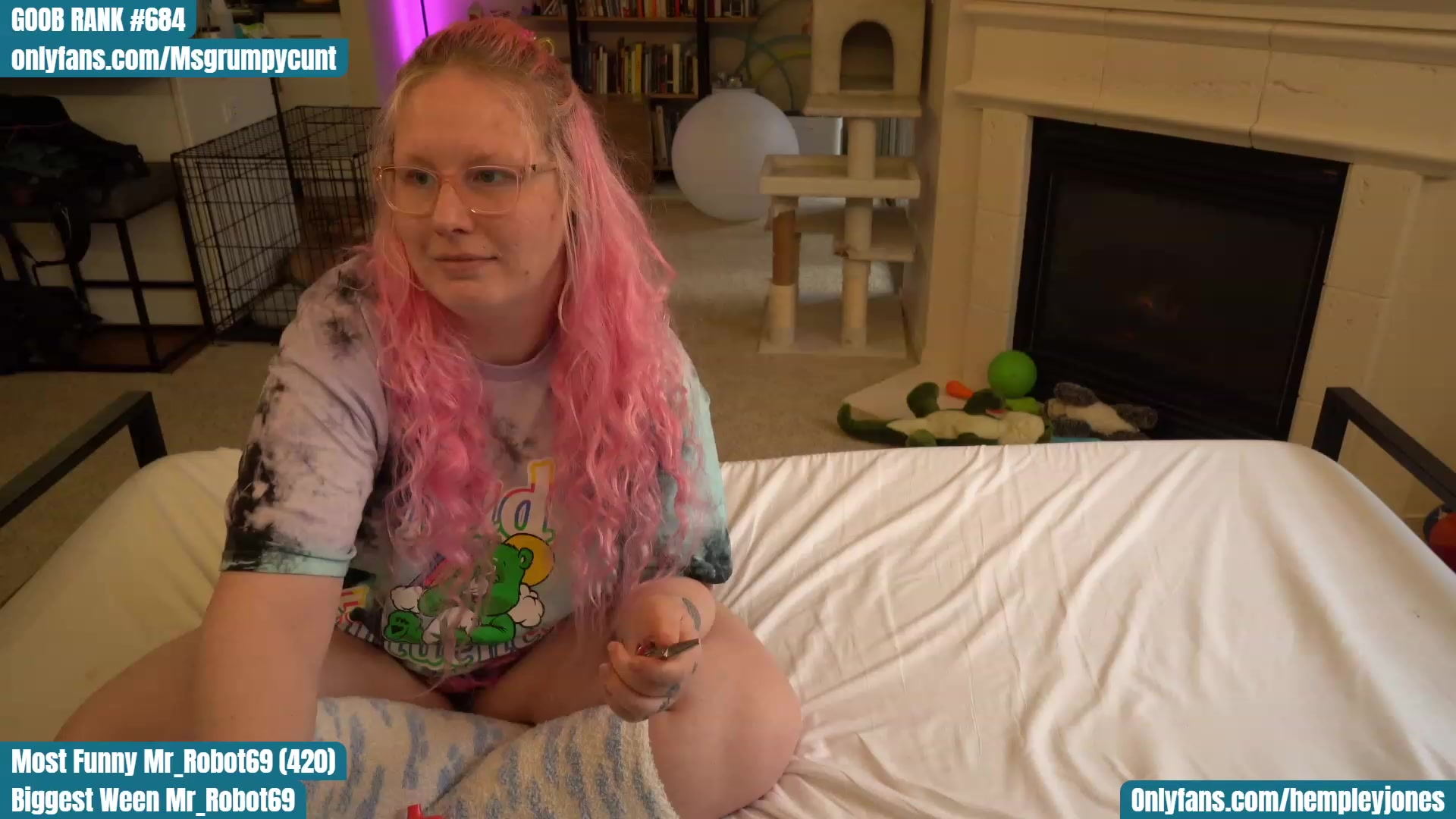 Gallery image thumbnail from Hemppopotamus's myfreecams stream on, 04/14/2023, 01:42 image 17 of 20