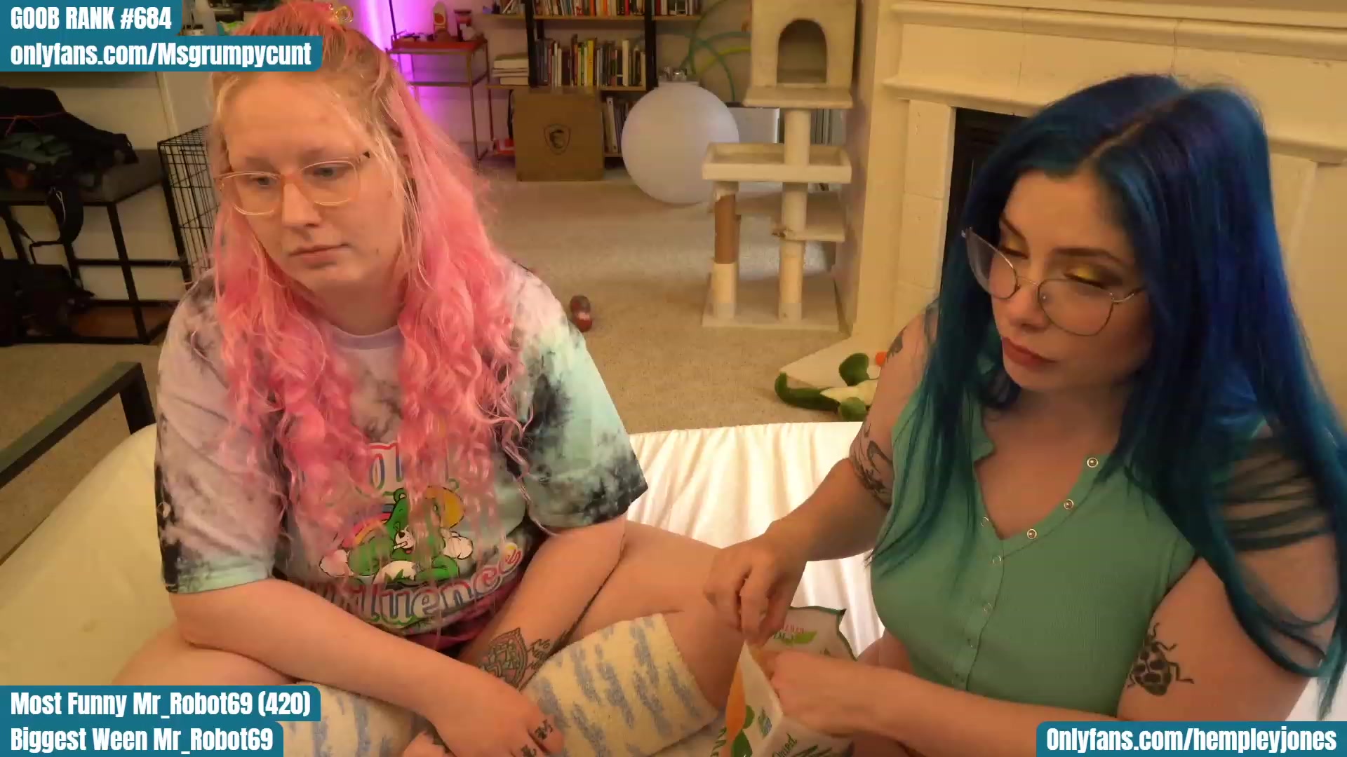Gallery image thumbnail from Hemppopotamus's myfreecams stream on, 04/14/2023, 01:47 image 13 of 20