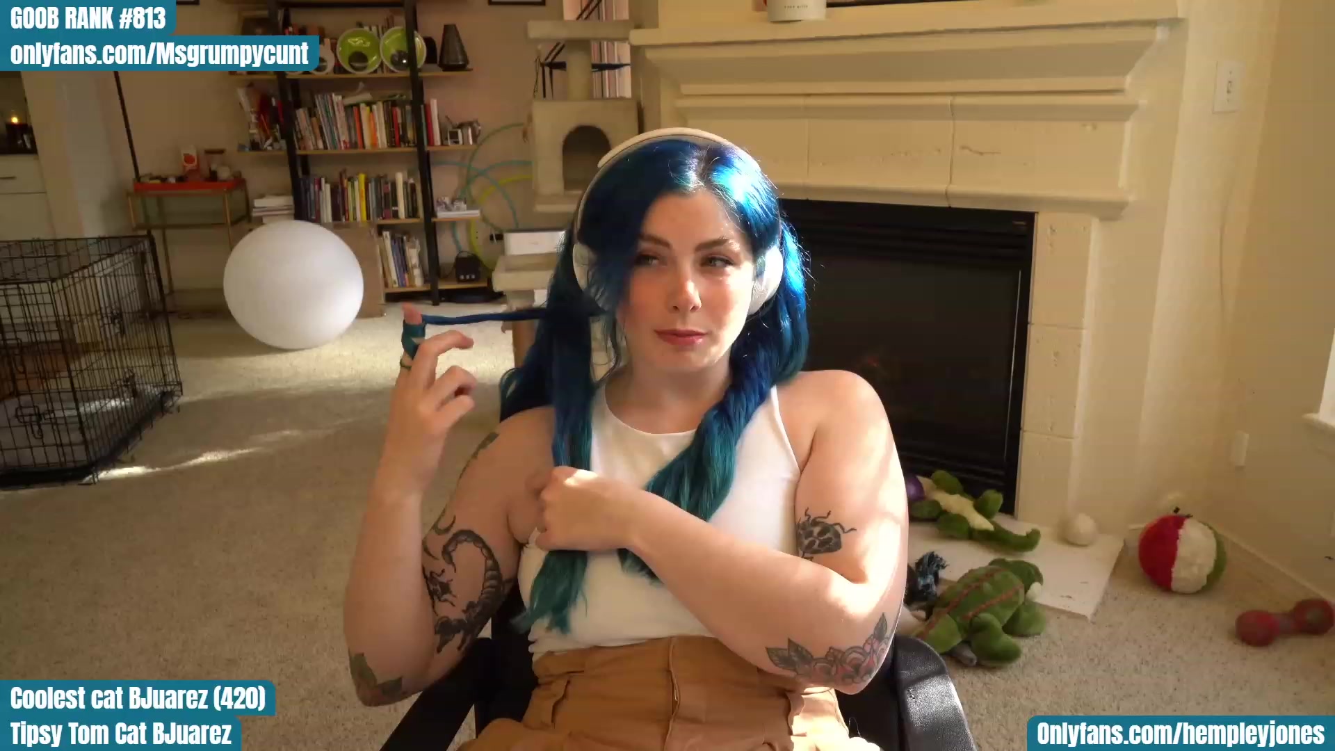 Gallery image thumbnail from Hemppopotamus's myfreecams stream on, 04/20/2023, 24:25 image 11 of 20