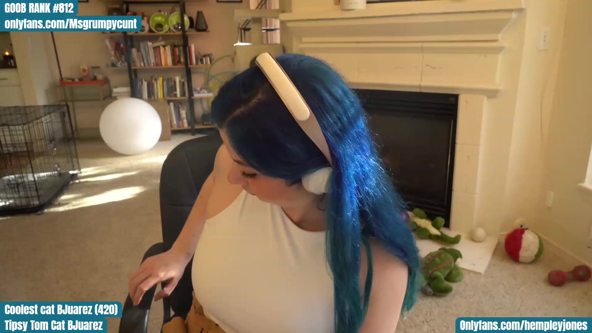 Gallery image thumbnail from Hemppopotamus's myfreecams stream on, 04/20/2023, 01:51 image 12 of 20