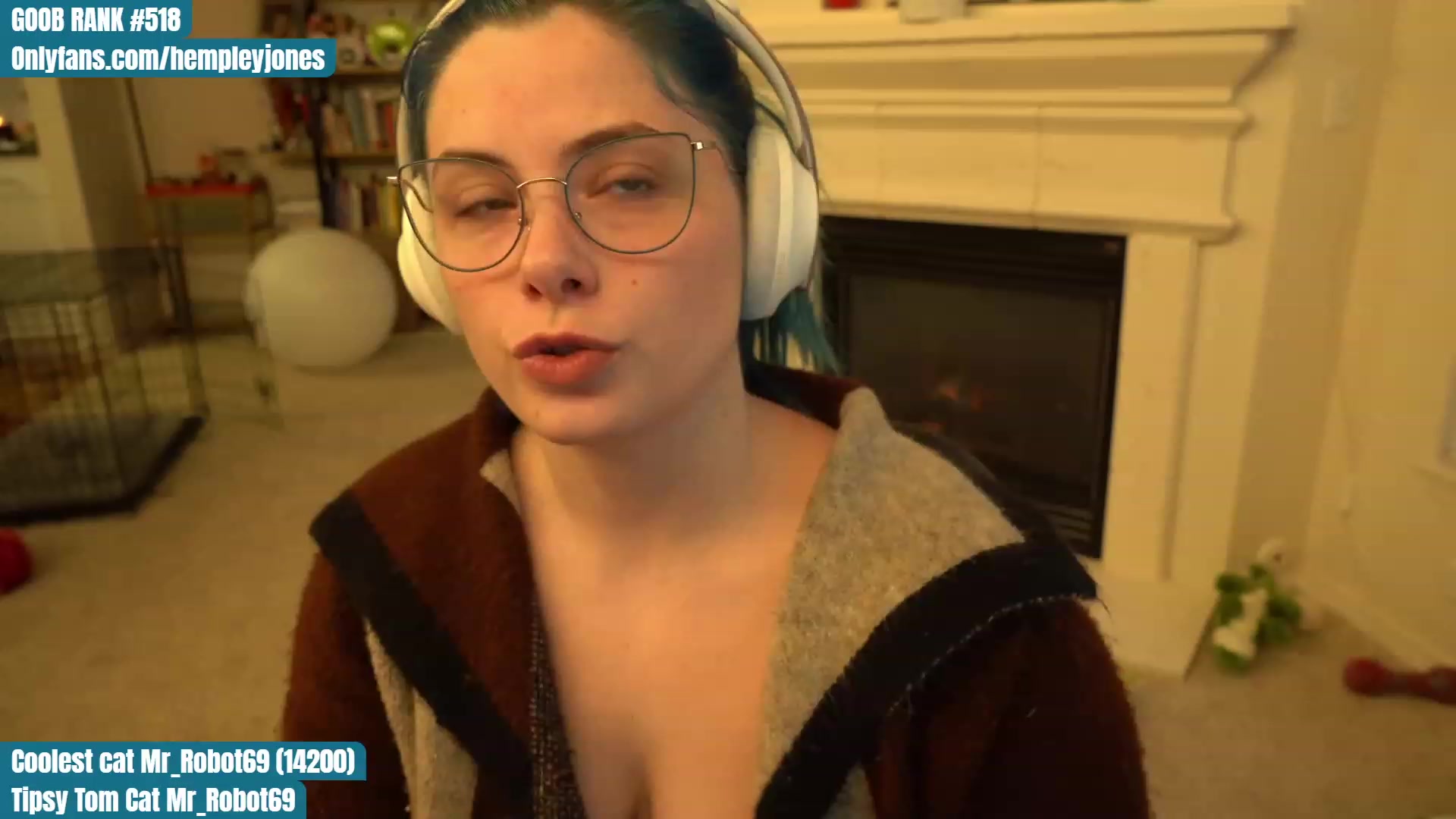 Gallery image thumbnail from Hemppopotamus's myfreecams stream on, 04/21/2023, 02:21 image 15 of 20