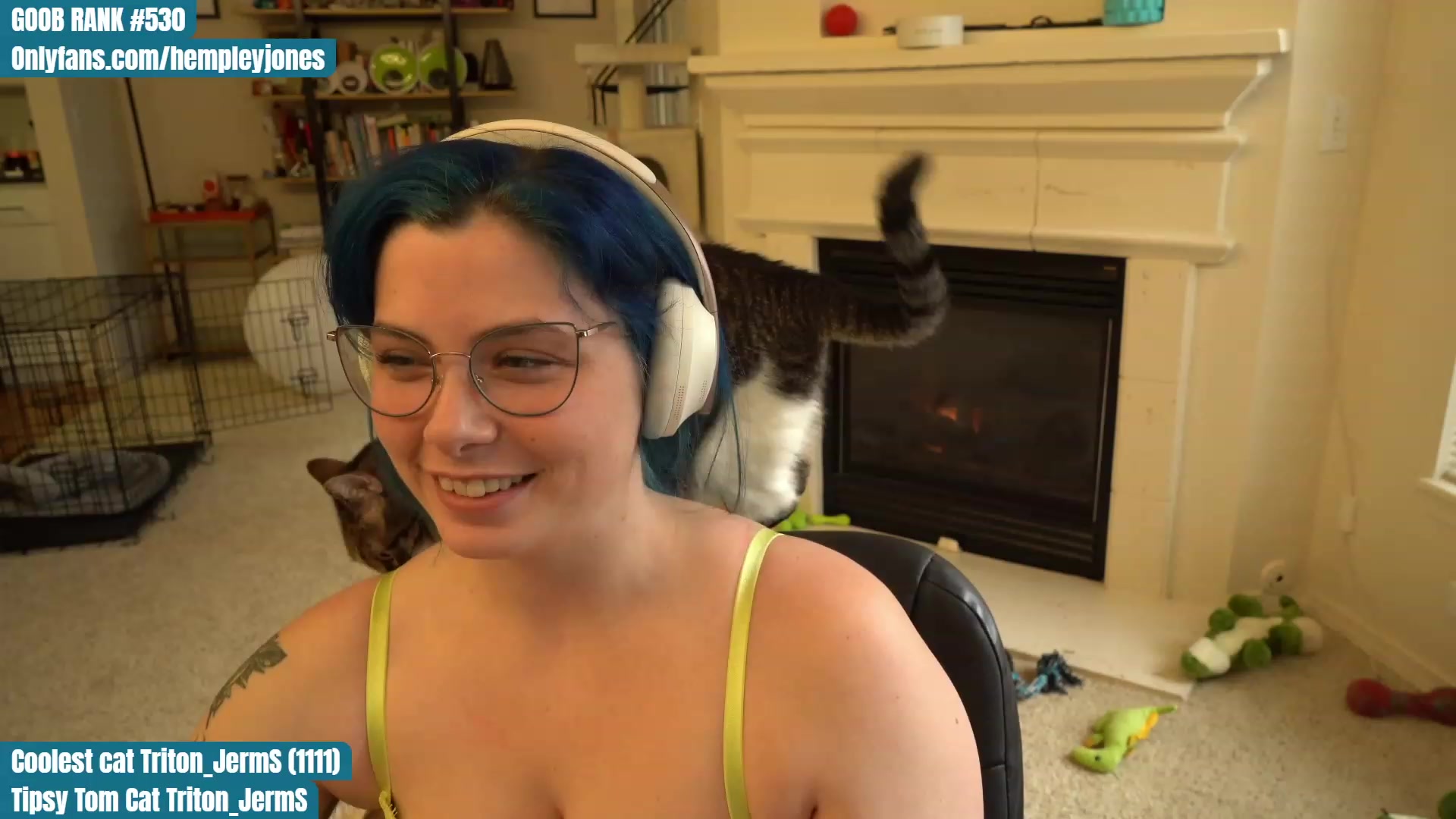 Gallery image thumbnail from Hemppopotamus's myfreecams stream on, 04/22/2023, 02:31 image 16 of 20