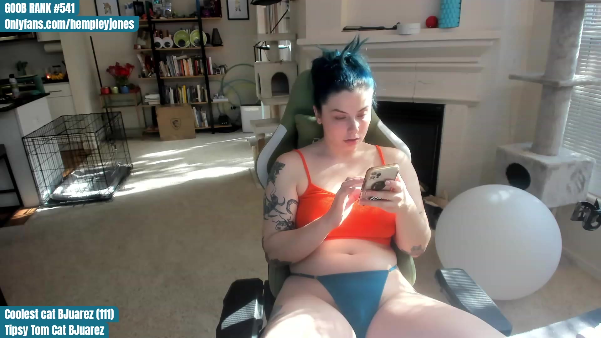 Gallery image thumbnail from Hemppopotamus's myfreecams stream on, 04/29/2023, 01:58 image 2 of 20