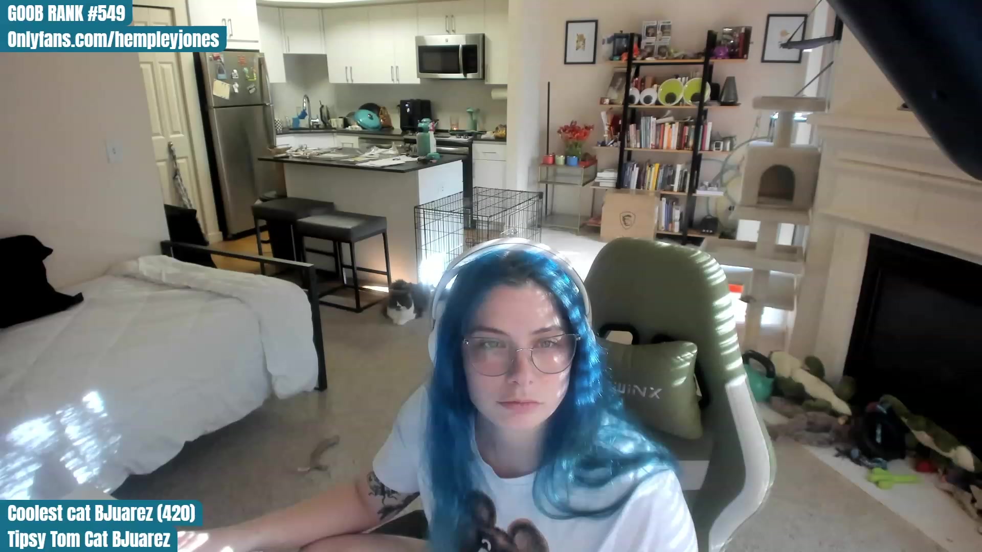 Gallery image thumbnail from Hemppopotamus's myfreecams stream on, 04/30/2023, 01:45 image 10 of 20