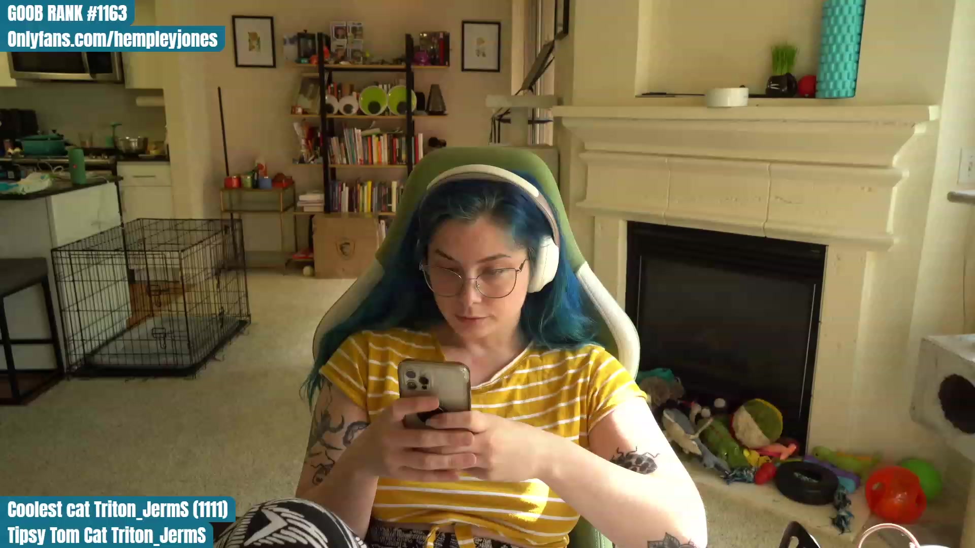 Gallery image thumbnail from Hemppopotamus's myfreecams stream on, 05/03/2023, 01:59 image 9 of 20