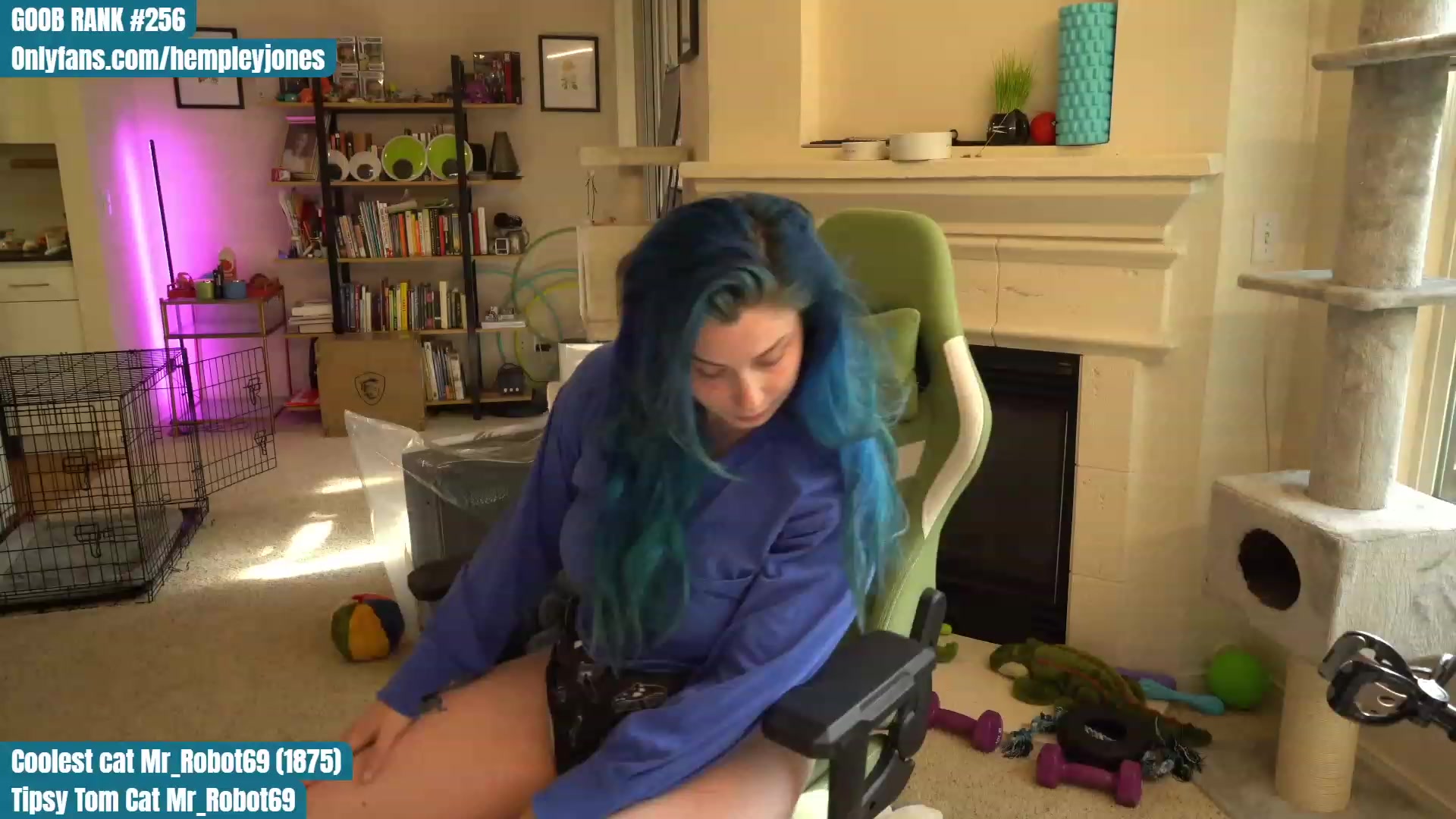Gallery image thumbnail from Hemppopotamus's myfreecams stream on, 05/09/2023, 24:11 image 18 of 20