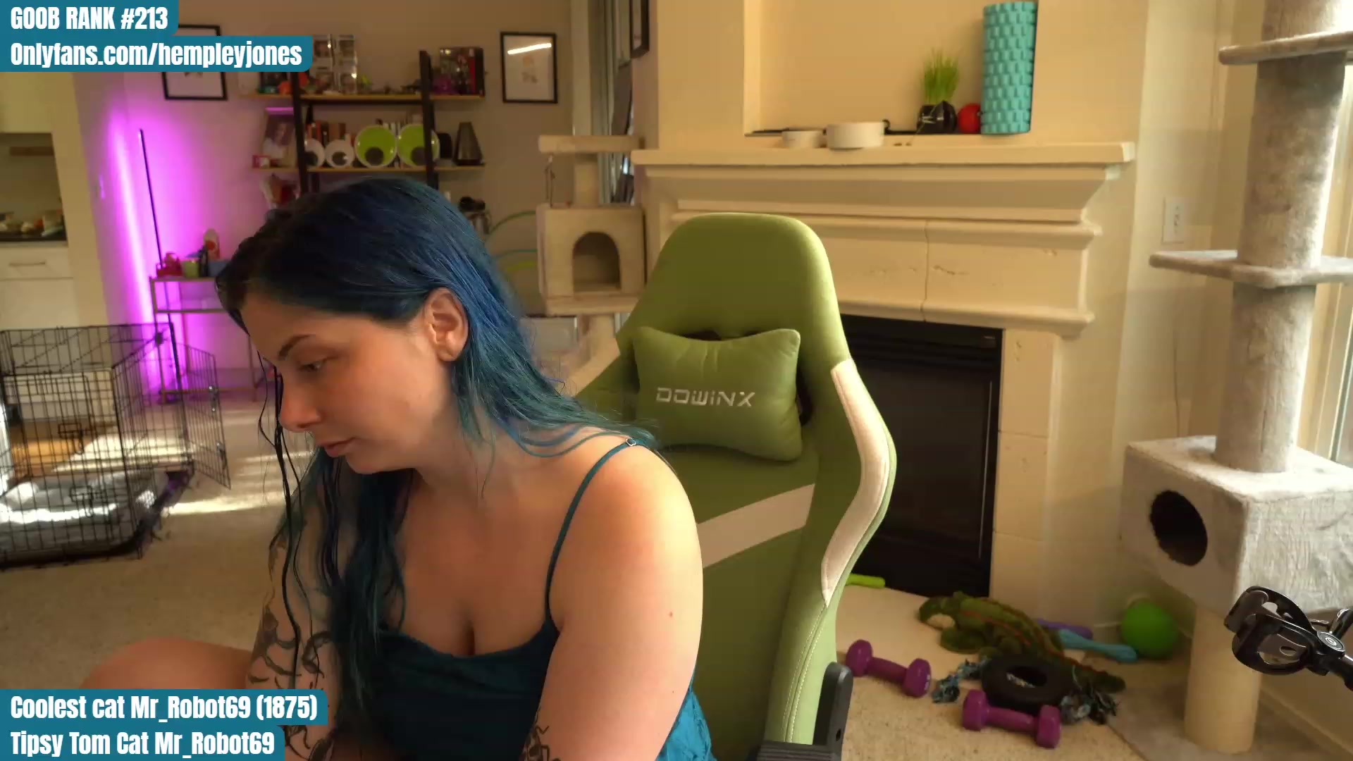 Gallery image thumbnail from Hemppopotamus's myfreecams stream on, 05/09/2023, 01:19 image 3 of 20