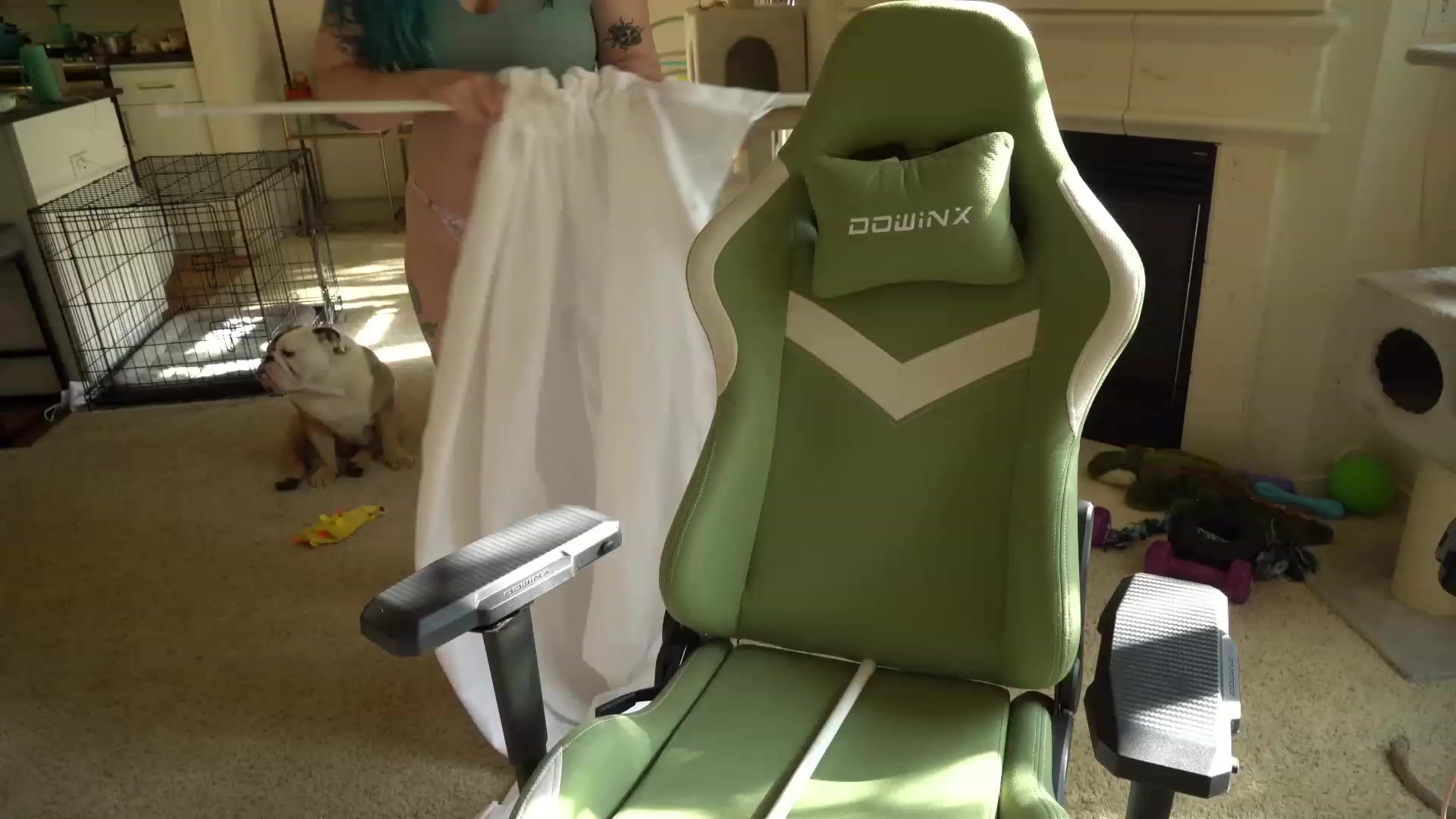Gallery image thumbnail from Hemppopotamus's myfreecams stream on, 05/10/2023, 01:56 image 7 of 20
