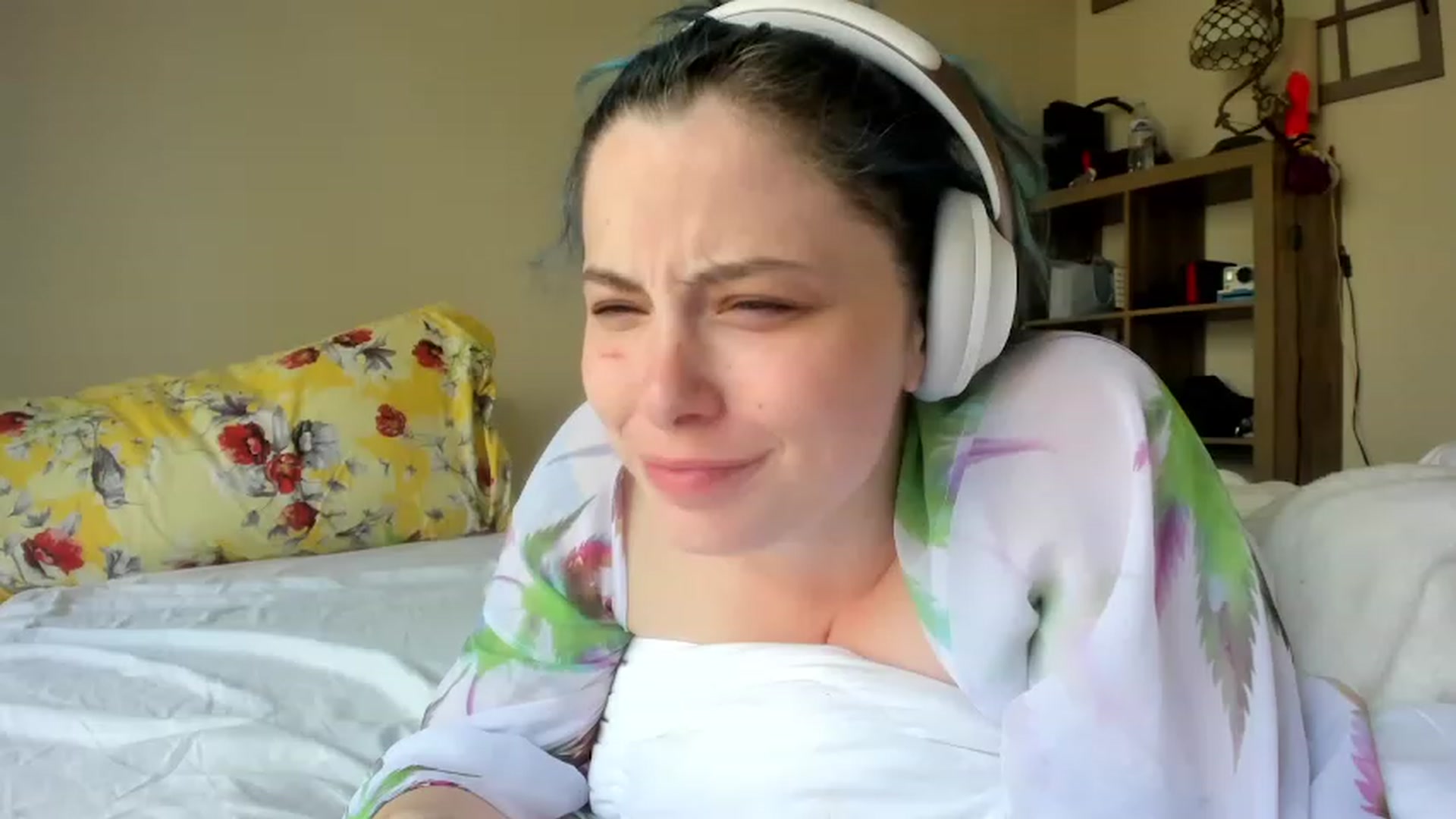 Gallery image thumbnail from Hemppopotamus's myfreecams stream on, 05/10/2023, 17:48 image 17 of 20