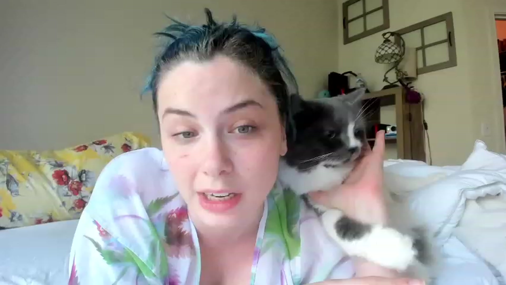 Gallery image thumbnail from Hemppopotamus's myfreecams stream on, 05/10/2023, 17:48 image 6 of 20