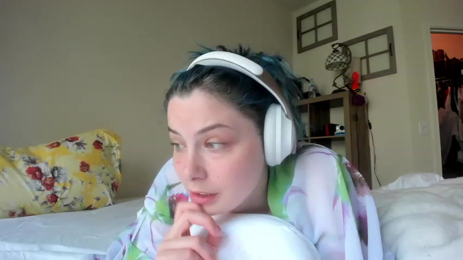 Gallery image thumbnail from Hemppopotamus's myfreecams stream on, 05/10/2023, 17:48 image 15 of 20