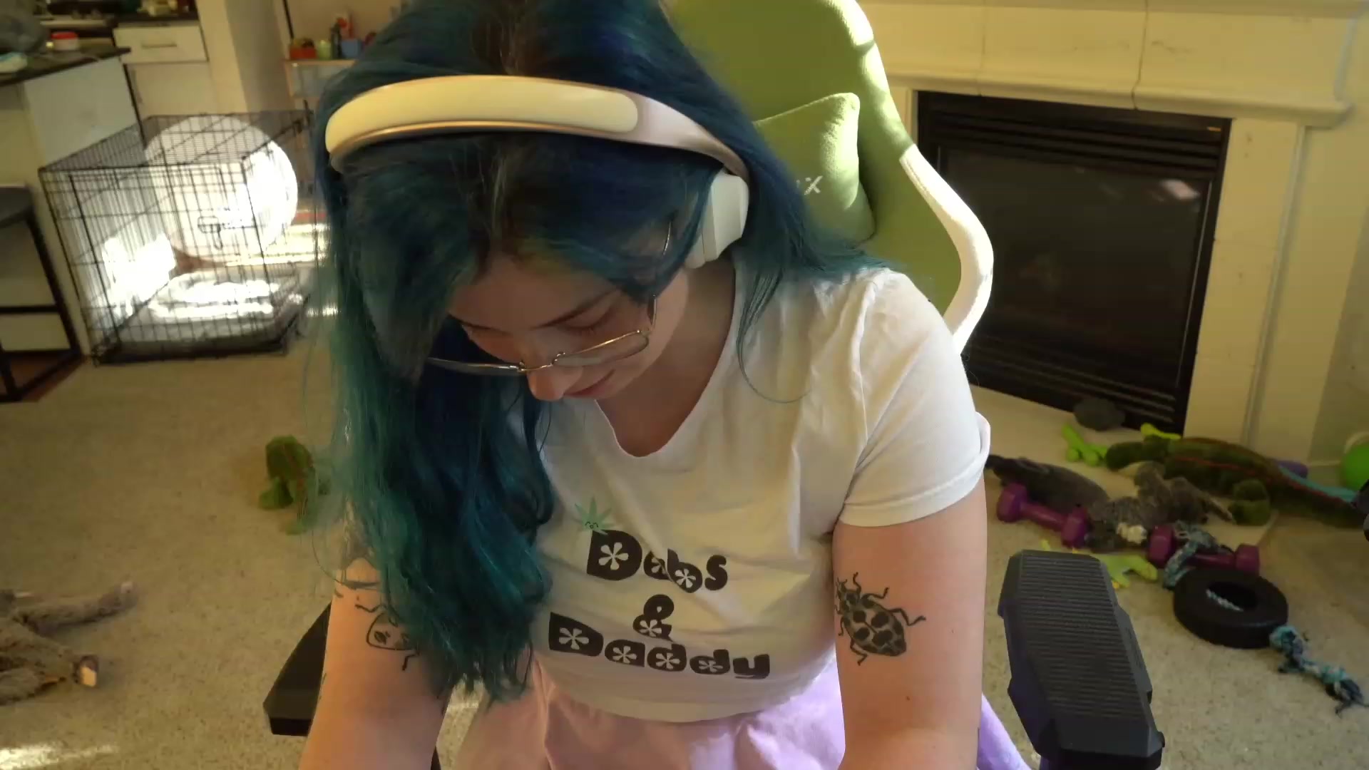 Gallery image thumbnail from Hemppopotamus's myfreecams stream on, 05/13/2023, 01:17 image 5 of 20