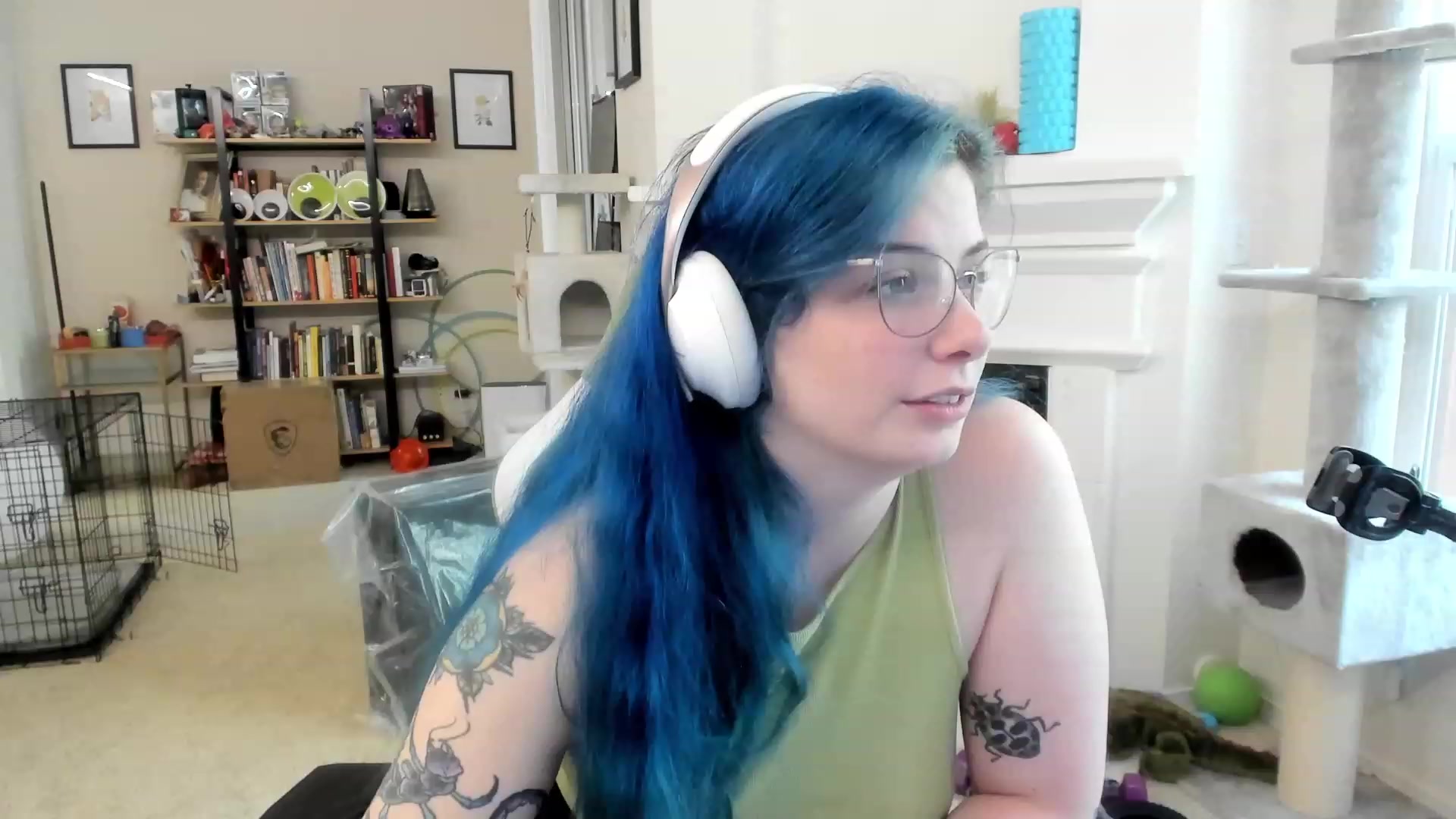 Gallery image thumbnail from Hemppopotamus's myfreecams stream on, 05/13/2023, 19:27 image 8 of 20