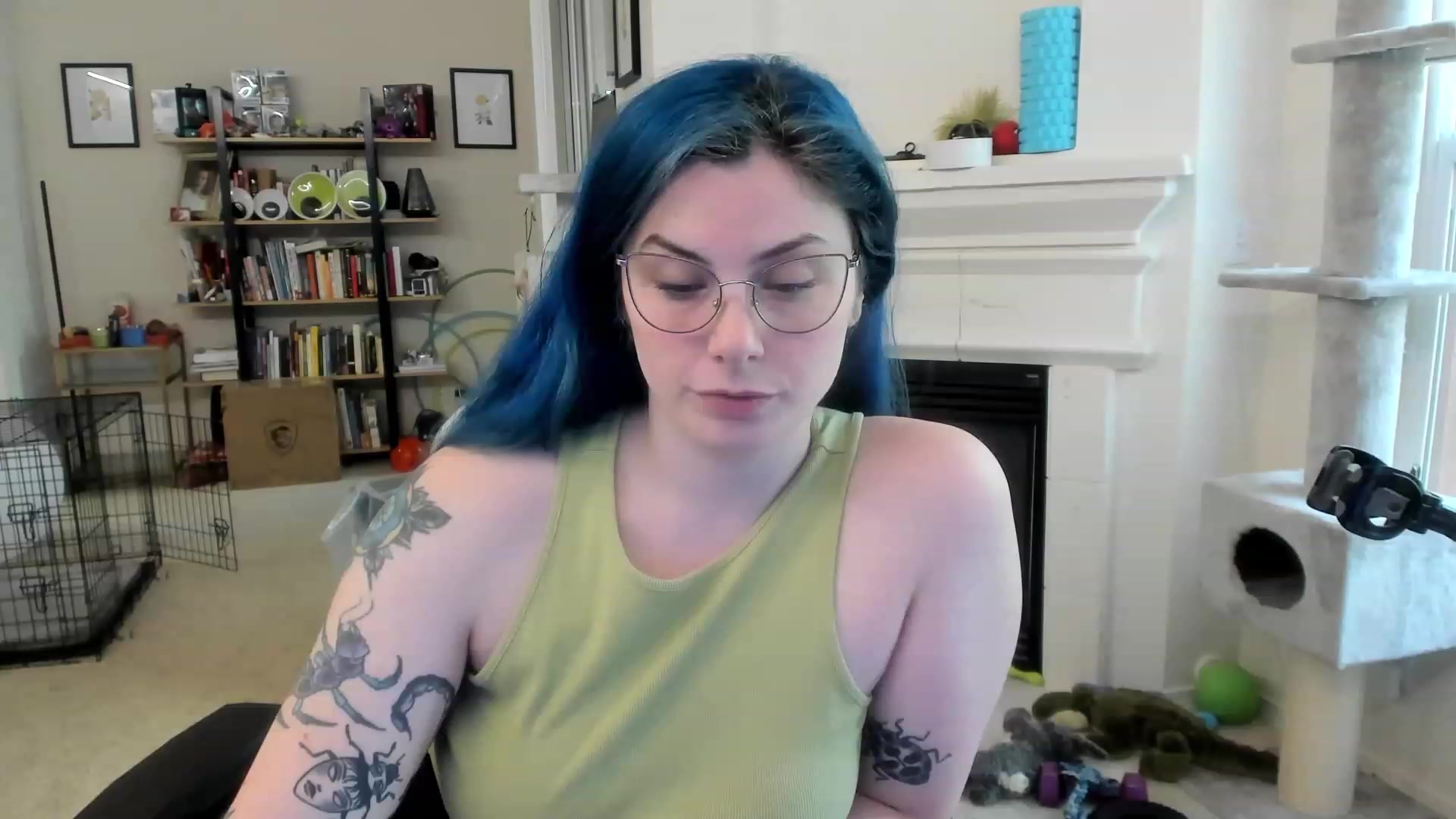Gallery image thumbnail from Hemppopotamus's myfreecams stream on, 05/13/2023, 19:27 image 18 of 20