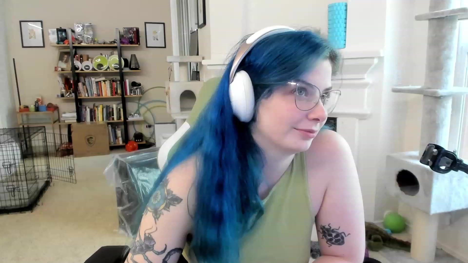 Gallery image thumbnail from Hemppopotamus's myfreecams stream on, 05/13/2023, 19:27 image 7 of 20