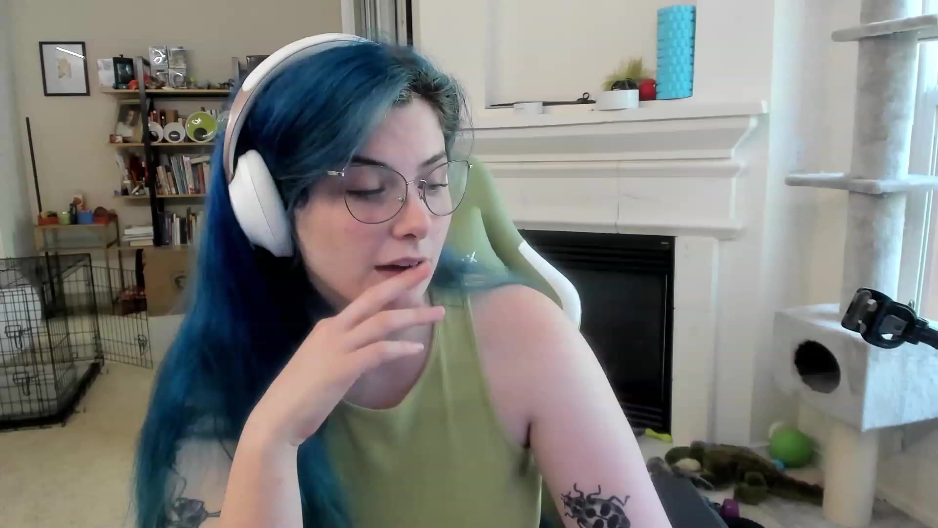 Gallery image thumbnail from Hemppopotamus's myfreecams stream on, 05/13/2023, 19:27 image 2 of 20