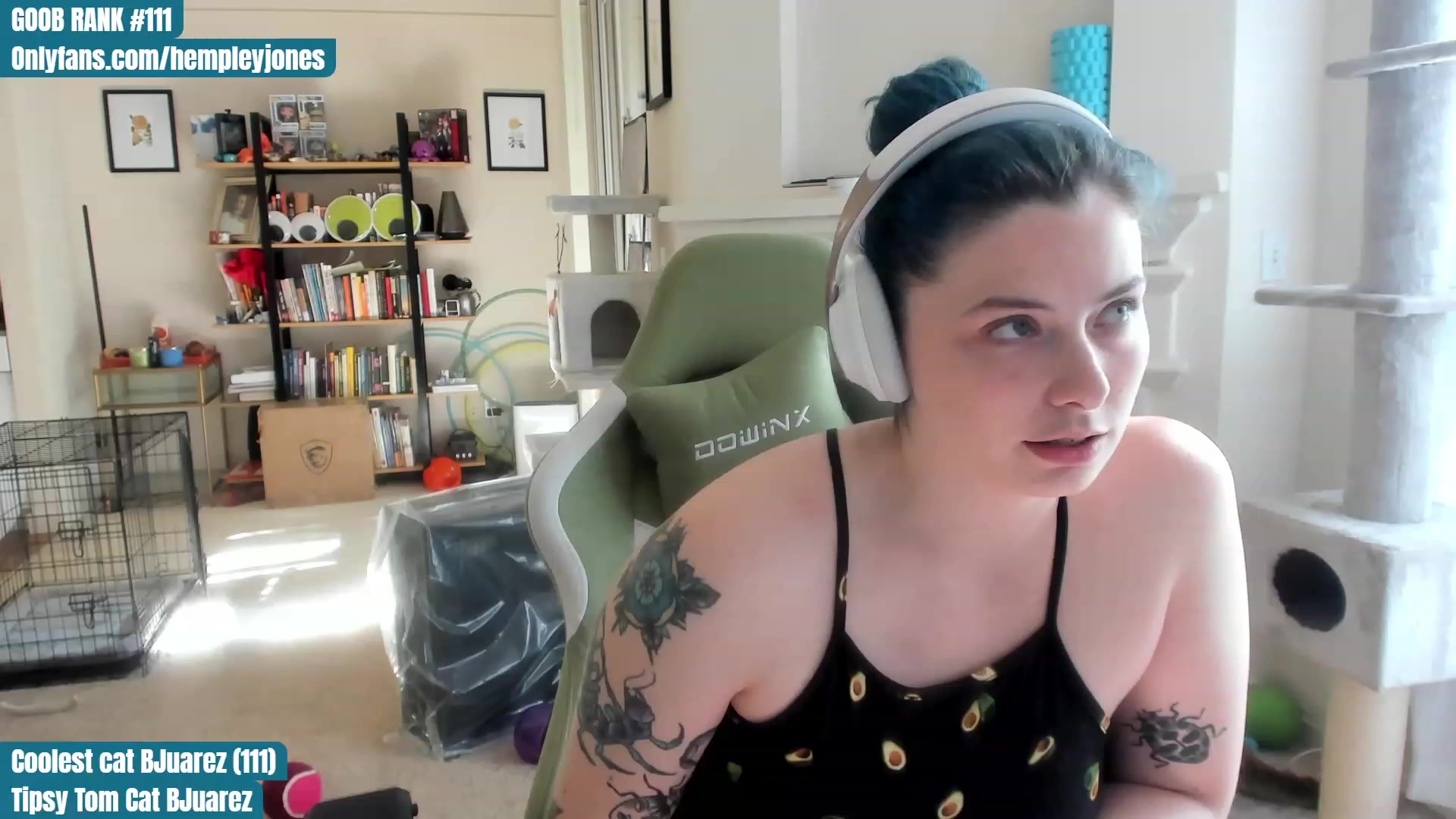 Gallery image thumbnail from Hemppopotamus's myfreecams stream on, 05/15/2023, 24:34 image 15 of 20