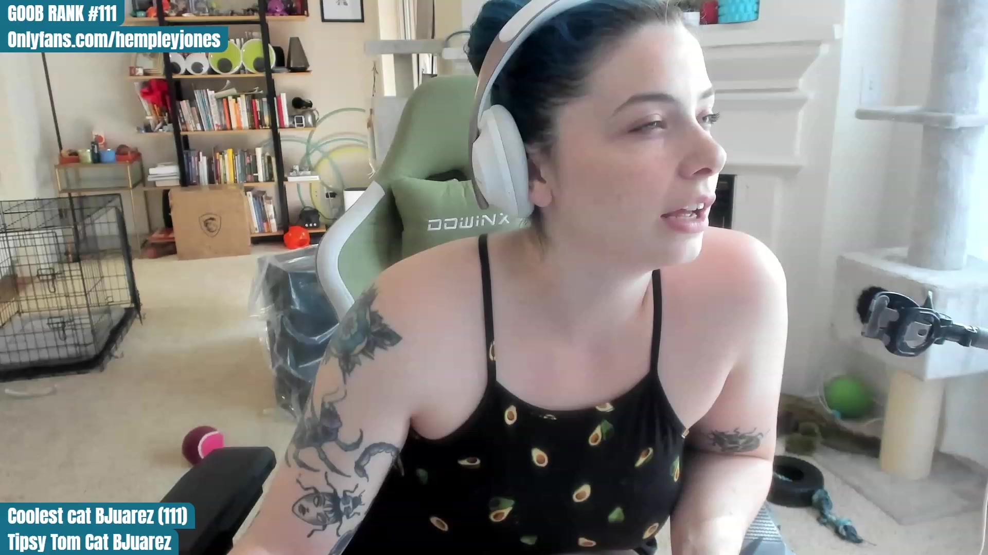 Gallery image thumbnail from Hemppopotamus's myfreecams stream on, 05/15/2023, 24:34 image 4 of 20