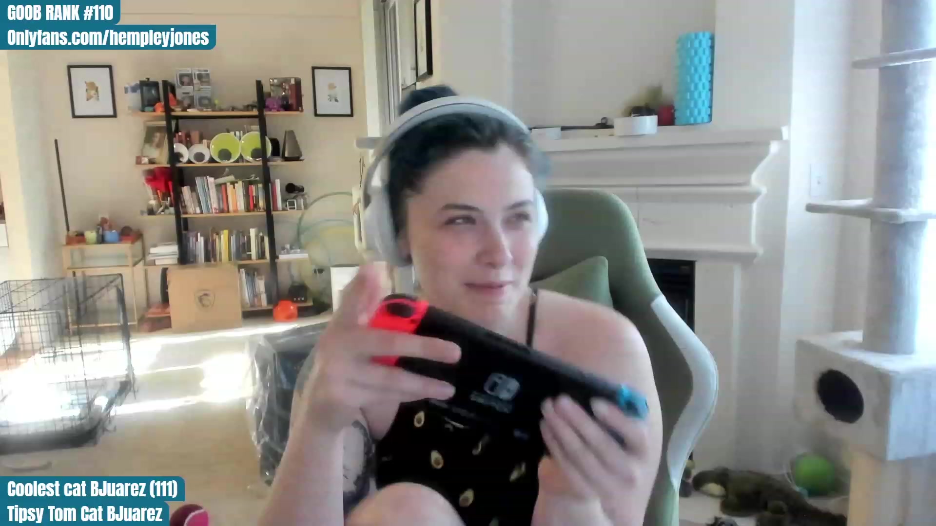 Gallery image thumbnail from Hemppopotamus's myfreecams stream on, 05/15/2023, 01:34 image 2 of 20