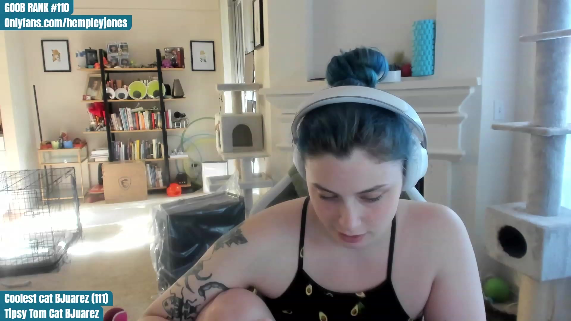Gallery image thumbnail from Hemppopotamus's myfreecams stream on, 05/15/2023, 01:34 image 4 of 20