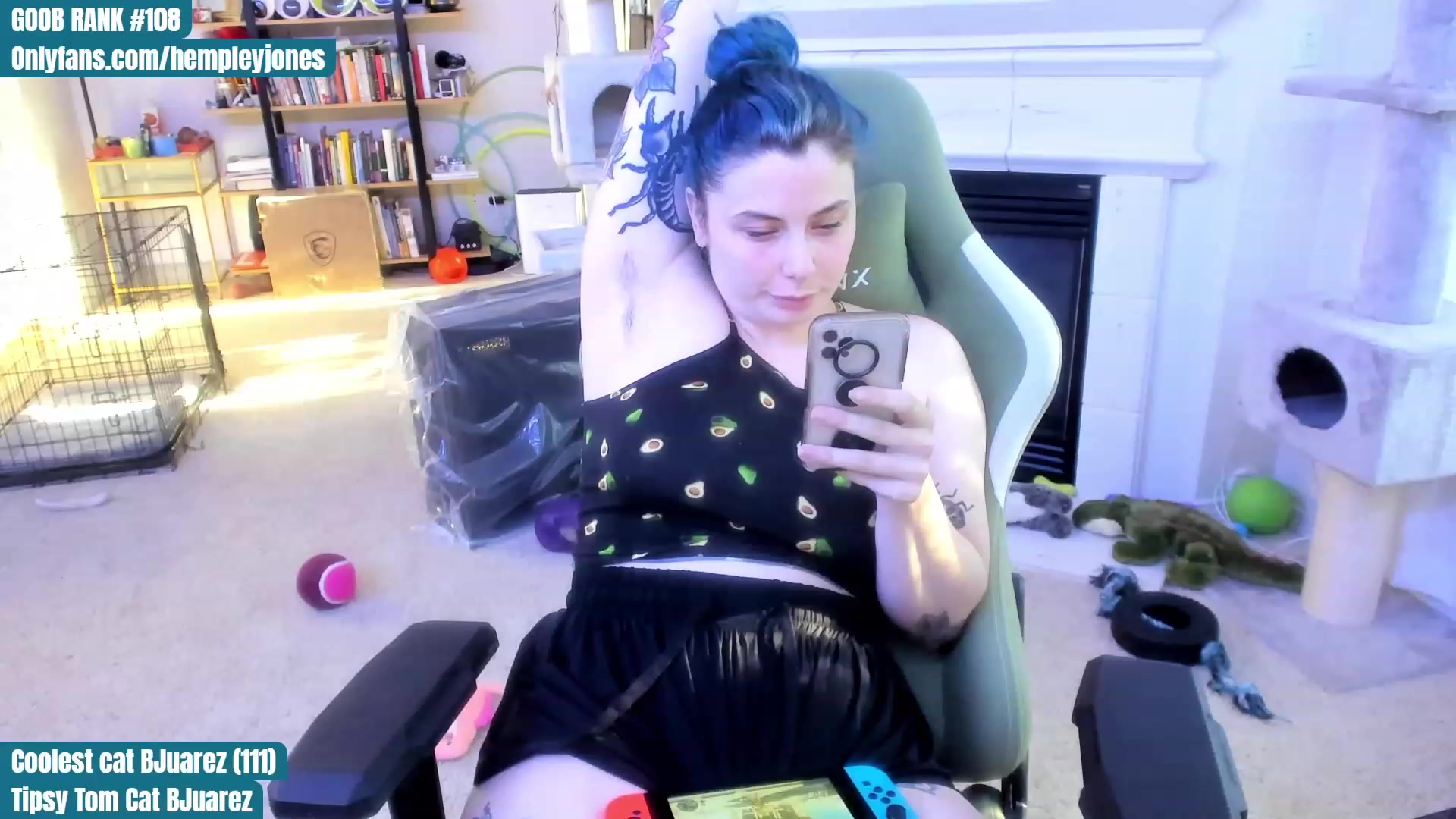 Gallery image thumbnail from Hemppopotamus's myfreecams stream on, 05/15/2023, 01:34 image 14 of 20